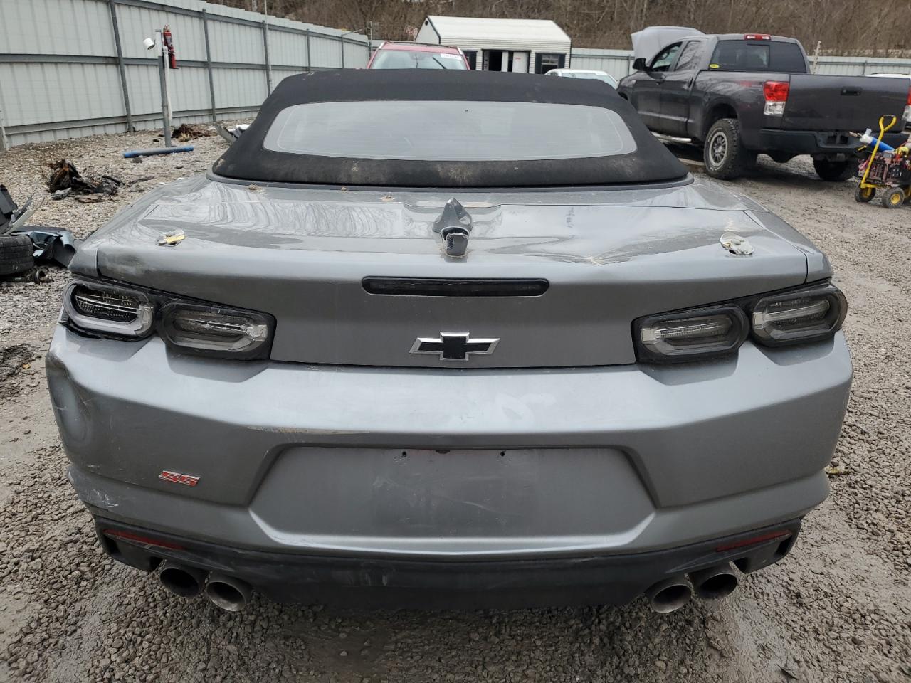 Photo 9 VIN: 1G1FE3D71P0118856 - CHEVROLET CAMARO 