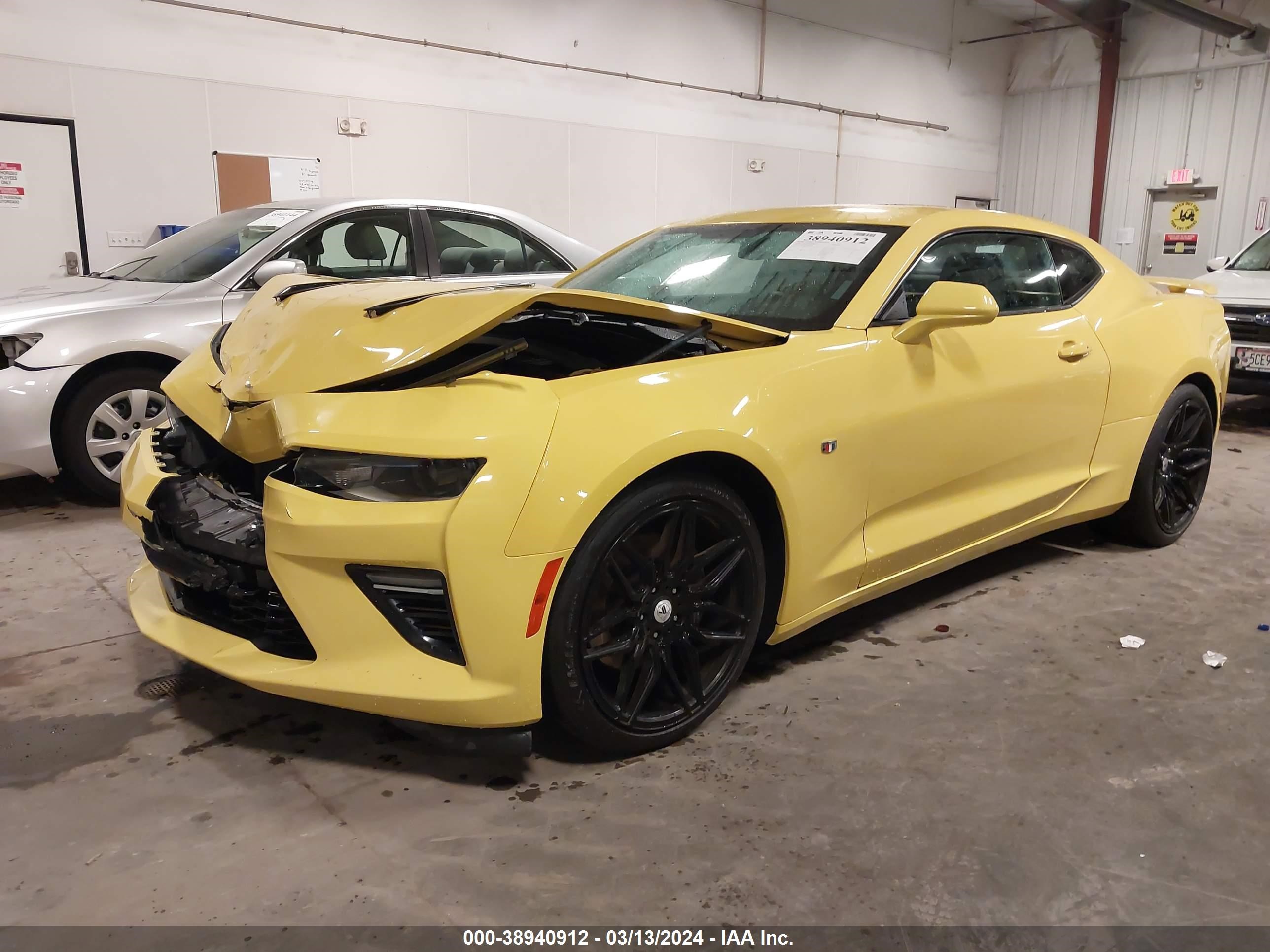 Photo 1 VIN: 1G1FF1R71J0125825 - CHEVROLET CAMARO 