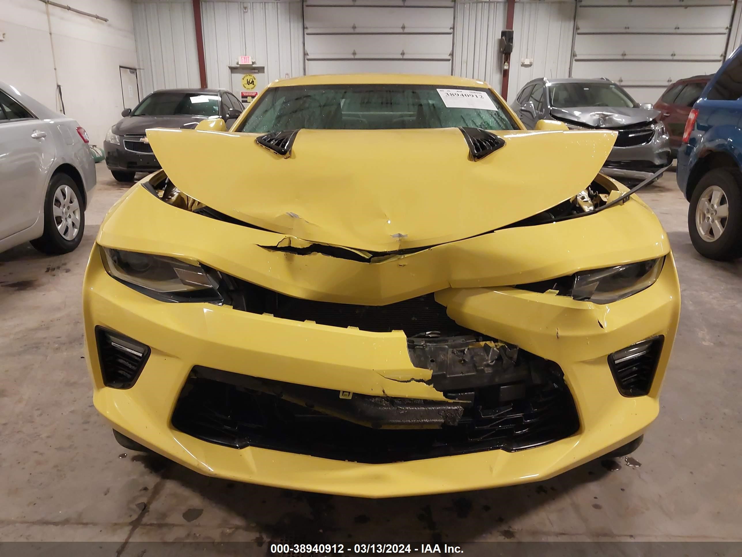 Photo 5 VIN: 1G1FF1R71J0125825 - CHEVROLET CAMARO 