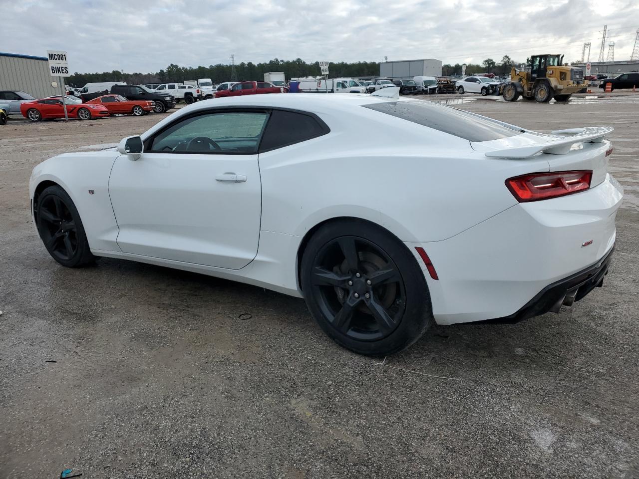 Photo 2 VIN: 1G1FF1R72J0162463 - CHEVROLET CAMARO 