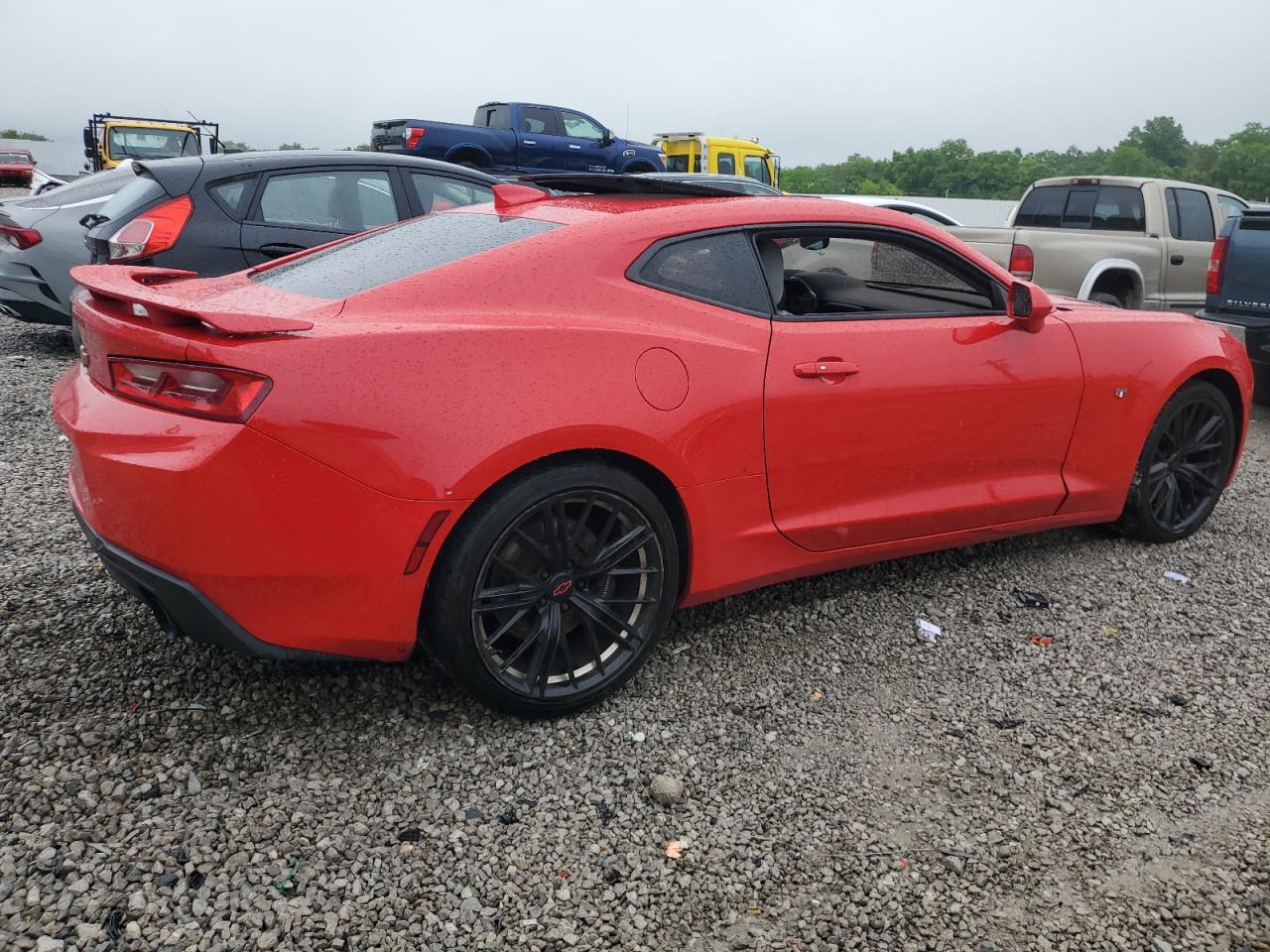 Photo 2 VIN: 1G1FF1R74J0155143 - CHEVROLET CAMARO 