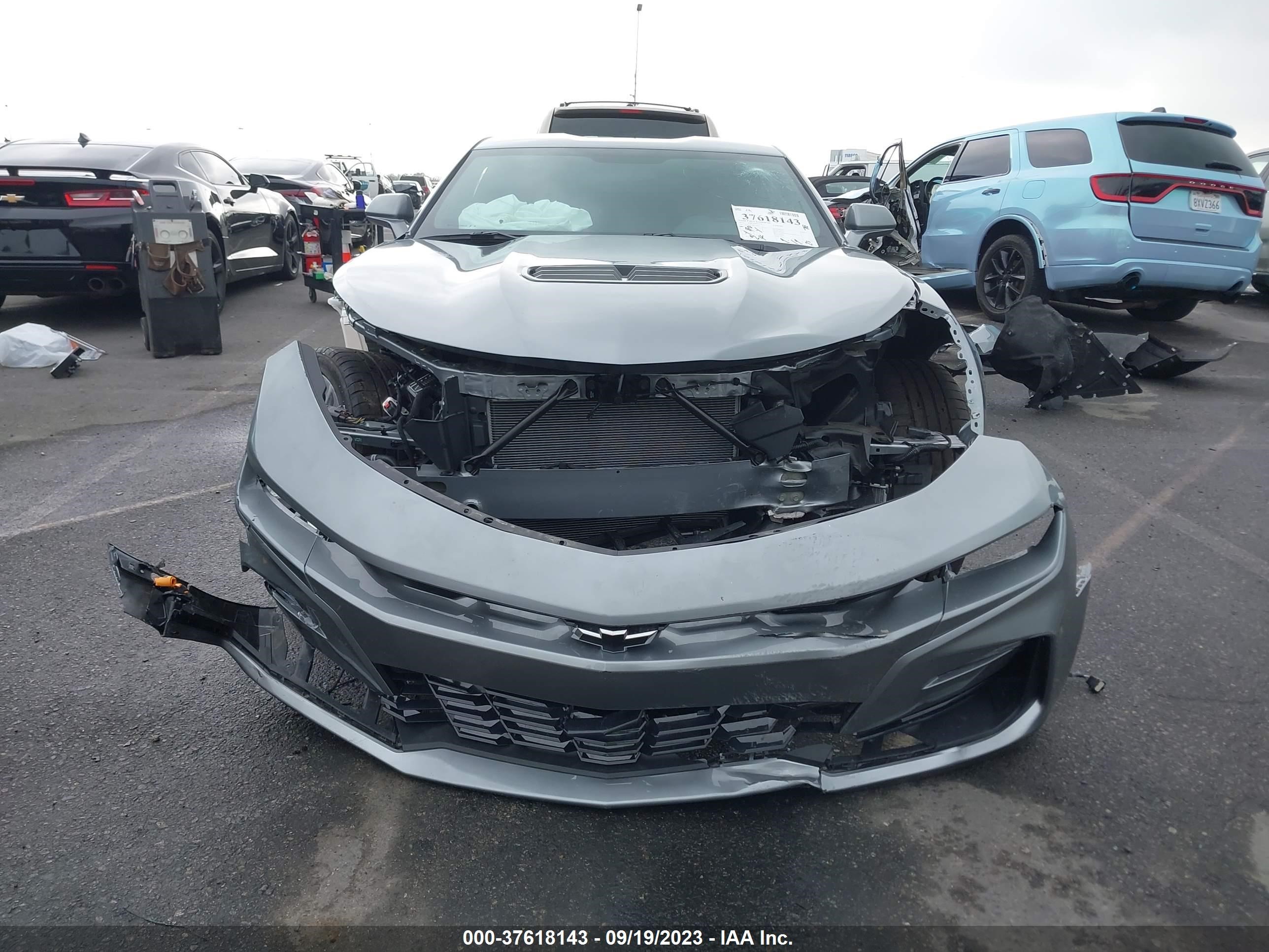 Photo 12 VIN: 1G1FF1R76P0149594 - CHEVROLET CAMARO 