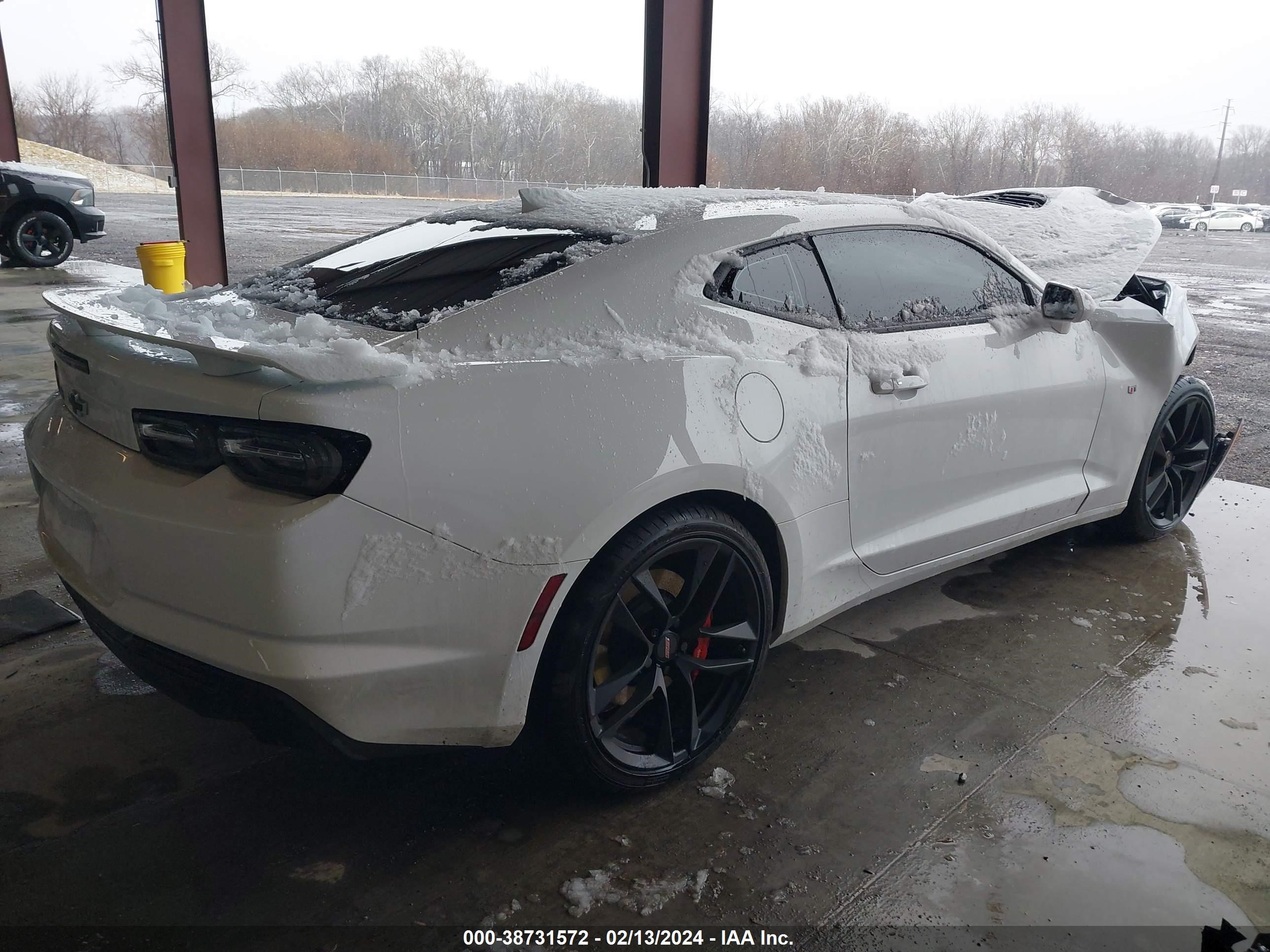 Photo 3 VIN: 1G1FF1R76P0154763 - CHEVROLET CAMARO 