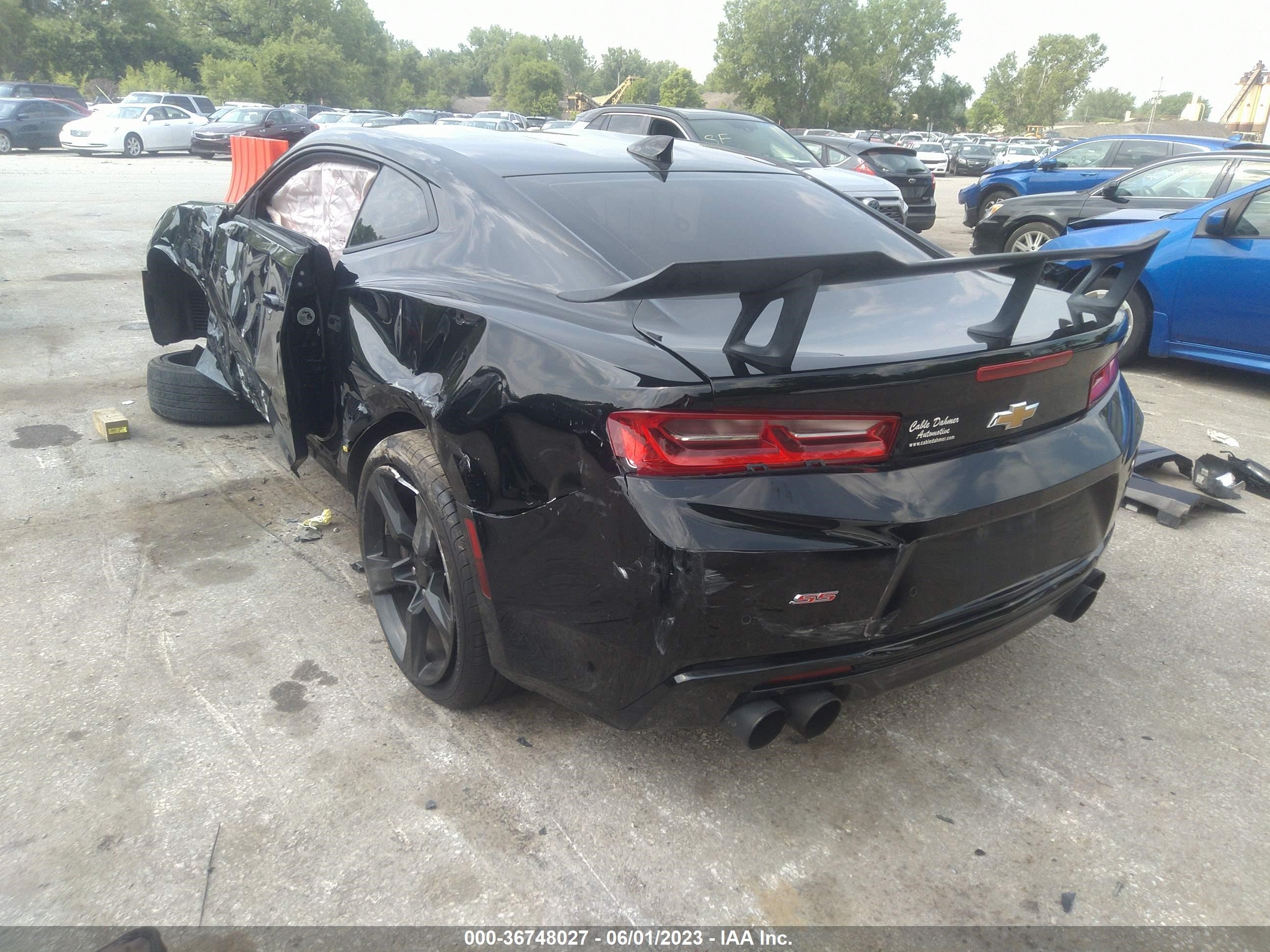 Photo 2 VIN: 1G1FG1R74J0104657 - CHEVROLET CAMARO 