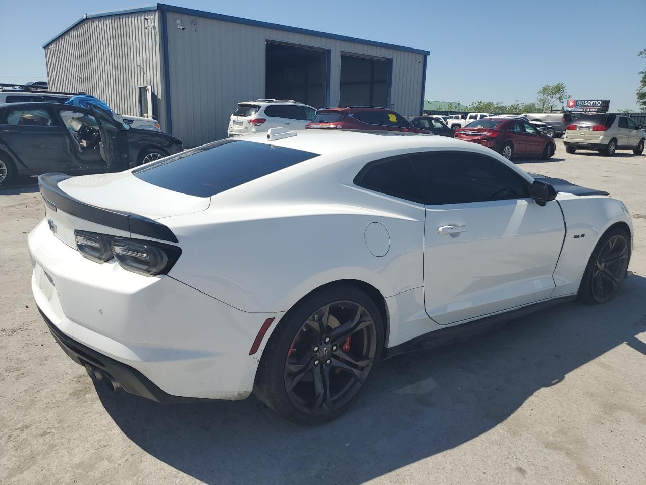 Photo 2 VIN: 1G1FG1R7XN0109948 - CHEVROLET CAMARO 