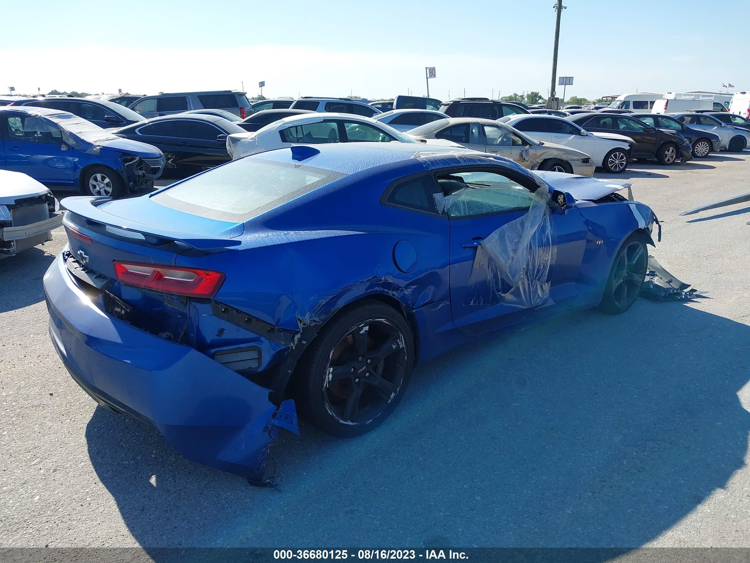 Photo 3 VIN: 1G1FH1R70J0101736 - CHEVROLET CAMARO 