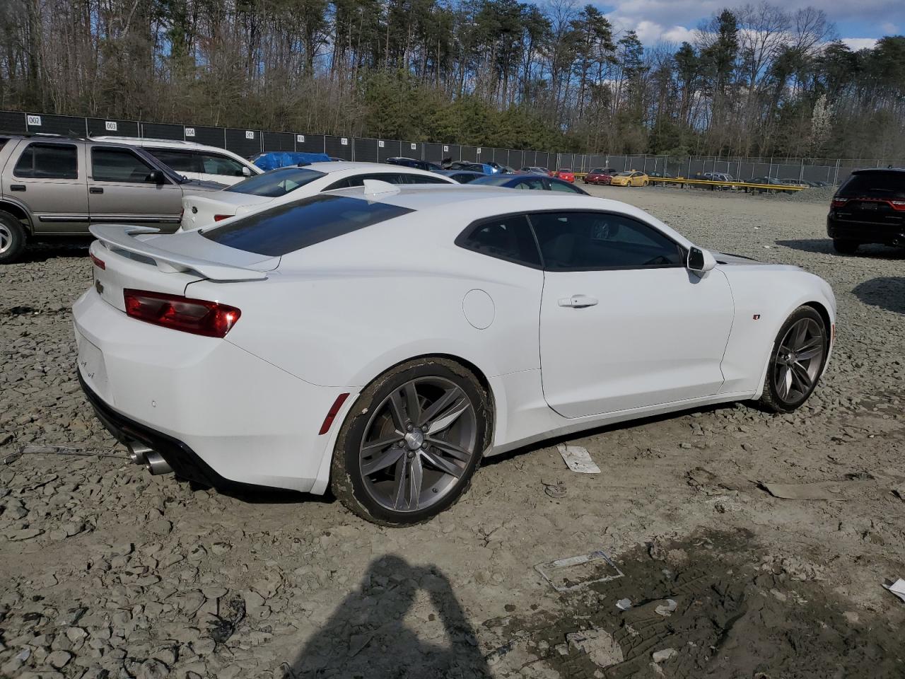 Photo 2 VIN: 1G1FH1R76H0183630 - CHEVROLET CAMARO 