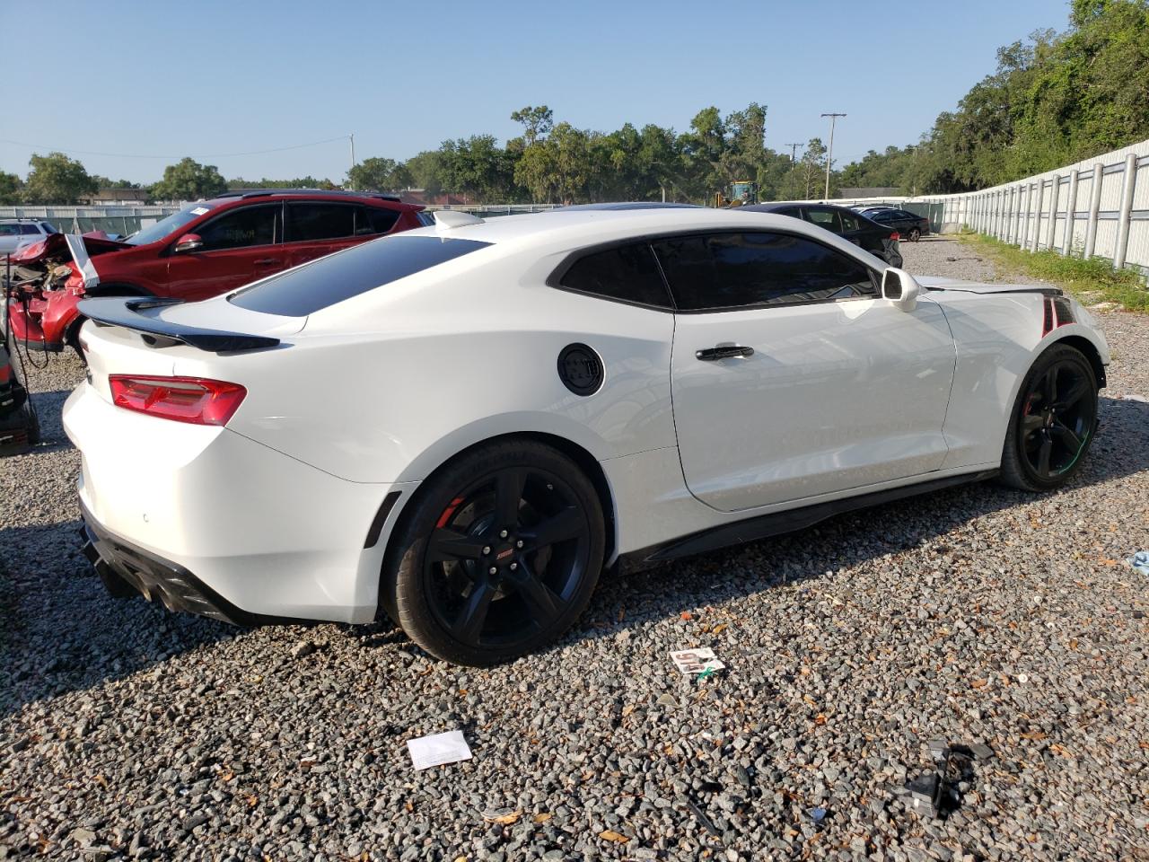 Photo 2 VIN: 1G1FH1R78J0146715 - CHEVROLET CAMARO 