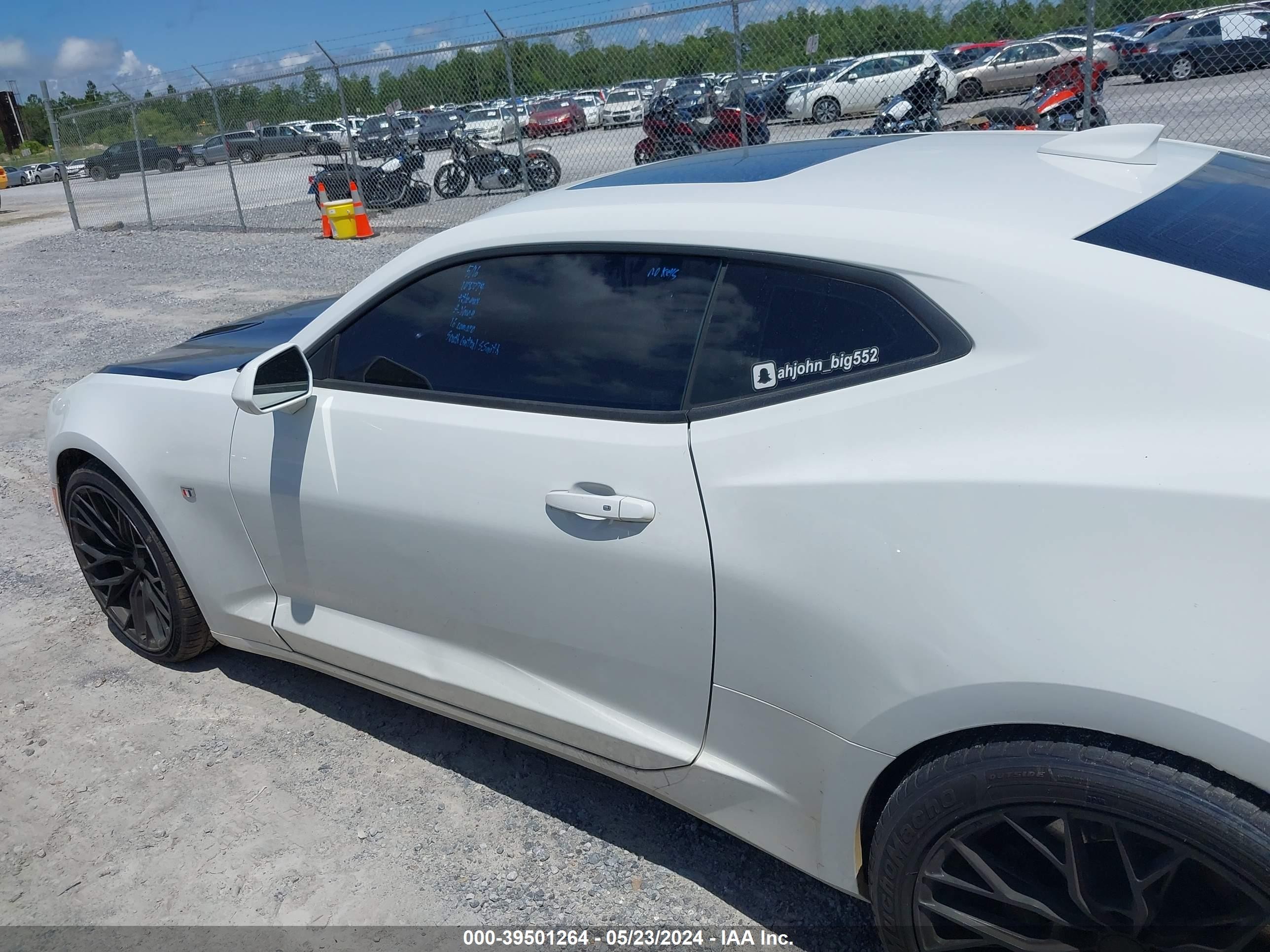 Photo 12 VIN: 1G1FH1R79G0108774 - CHEVROLET CAMARO 