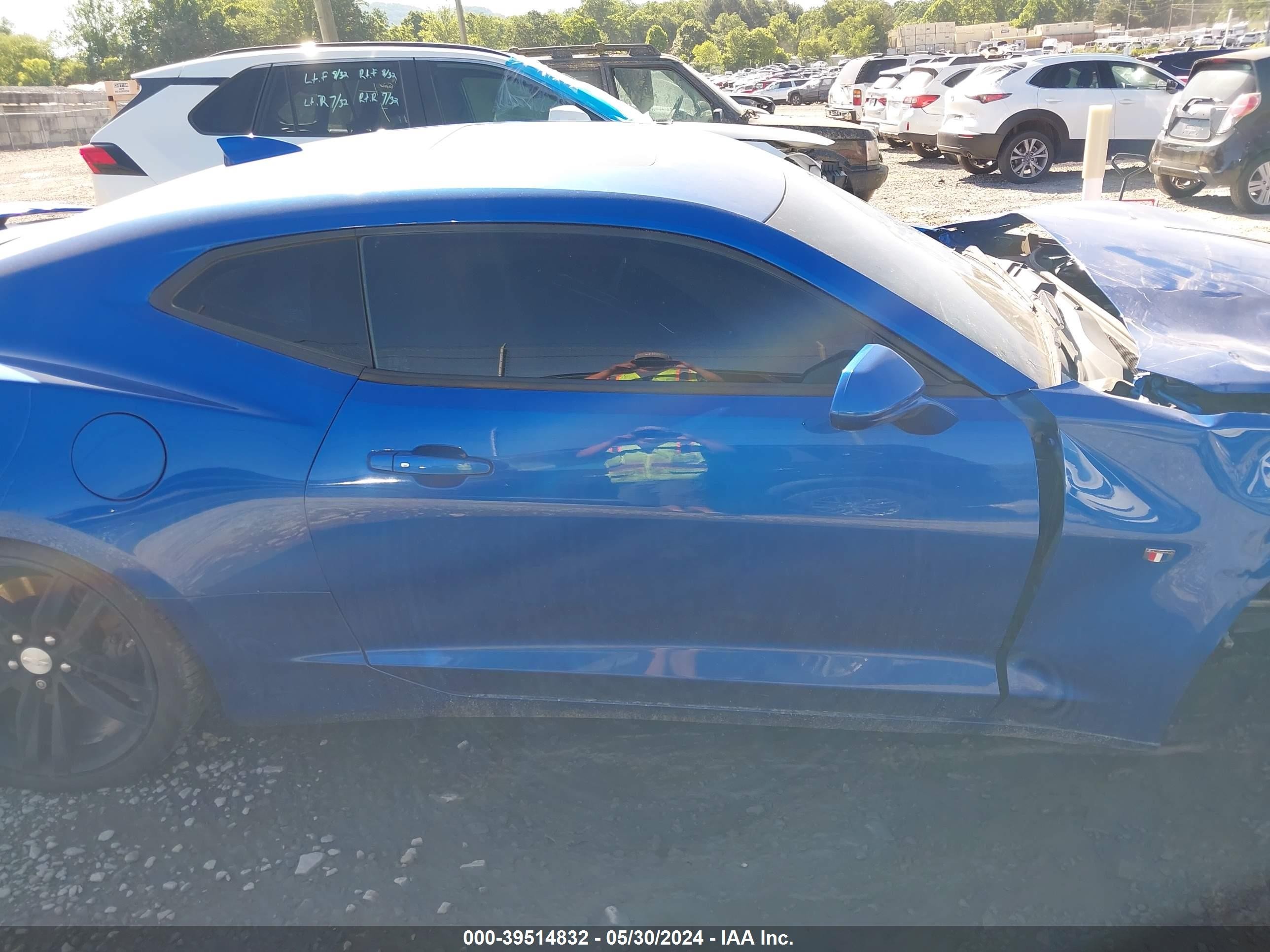 Photo 12 VIN: 1G1FH1R7XG0126216 - CHEVROLET CAMARO 