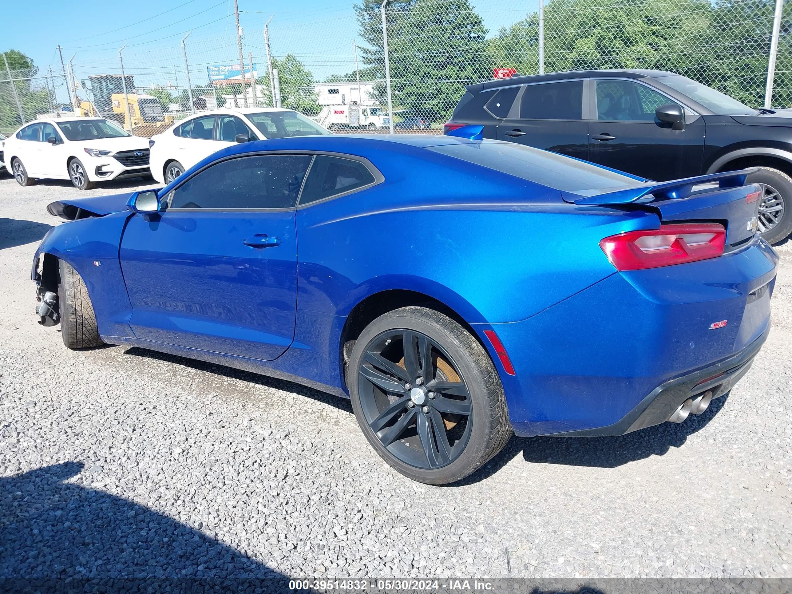 Photo 2 VIN: 1G1FH1R7XG0126216 - CHEVROLET CAMARO 