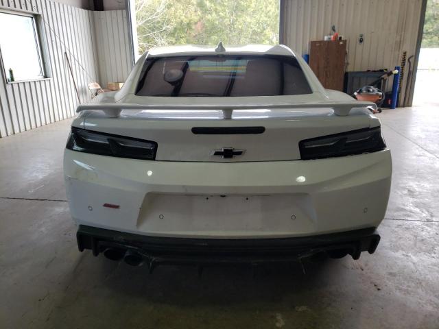 Photo 9 VIN: 1G1FH1R7XJ0105647 - CHEVROLET CAMARO 