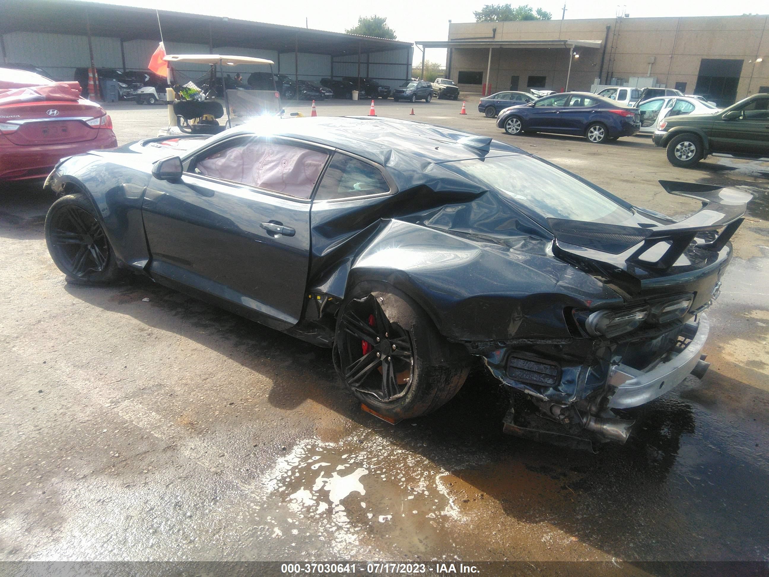 Photo 2 VIN: 1G1FJ1R65K0143848 - CHEVROLET CAMARO 