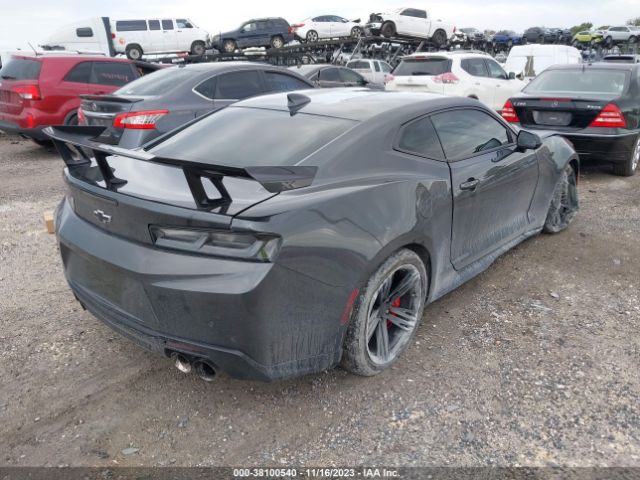 Photo 3 VIN: 1G1FJ1R66J0166862 - CHEVROLET CAMARO 