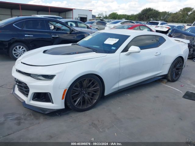 Photo 1 VIN: 1G1FJ1R67J0113412 - CHEVROLET CAMARO 