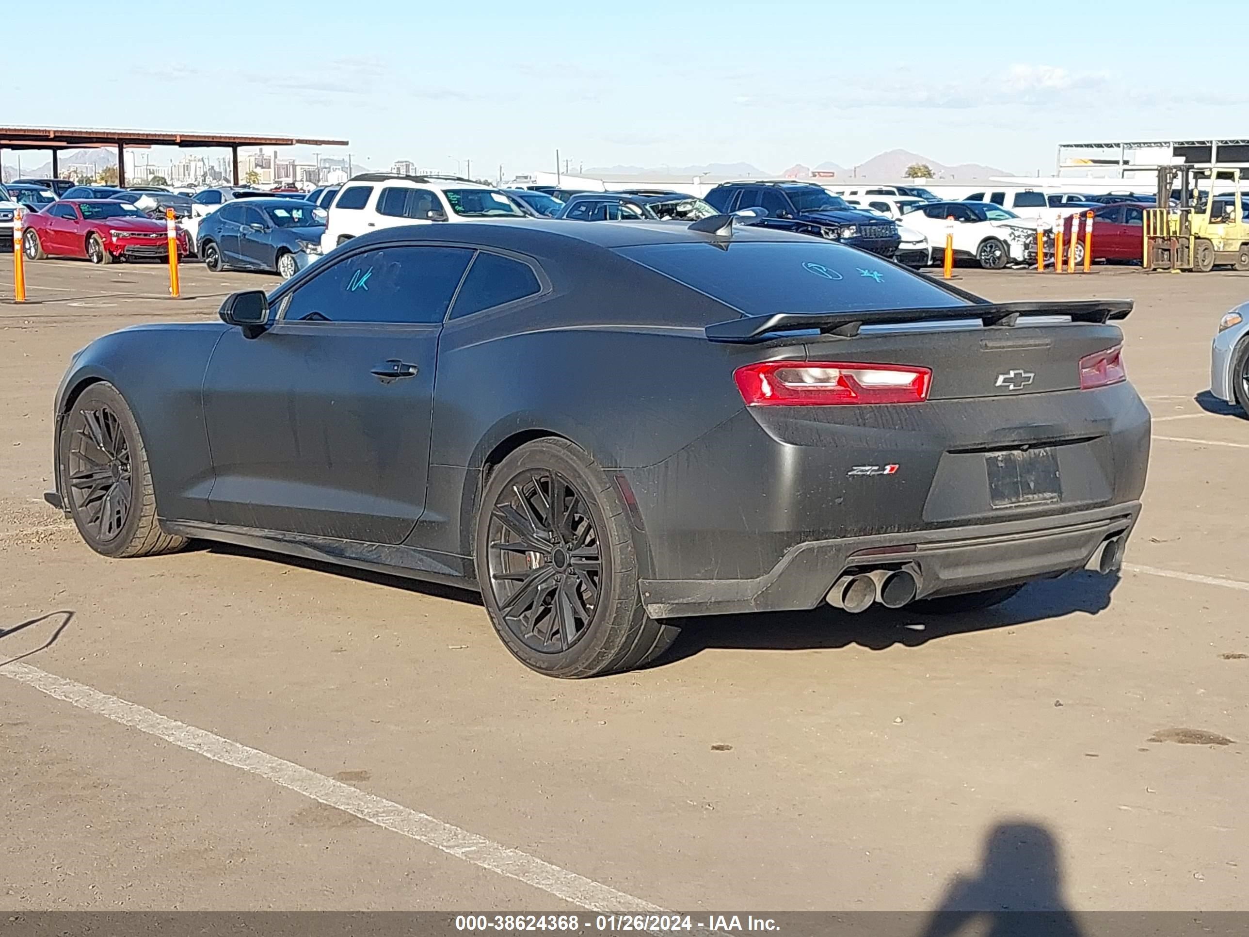 Photo 2 VIN: 1G1FK1R62J0119891 - CHEVROLET CAMARO 