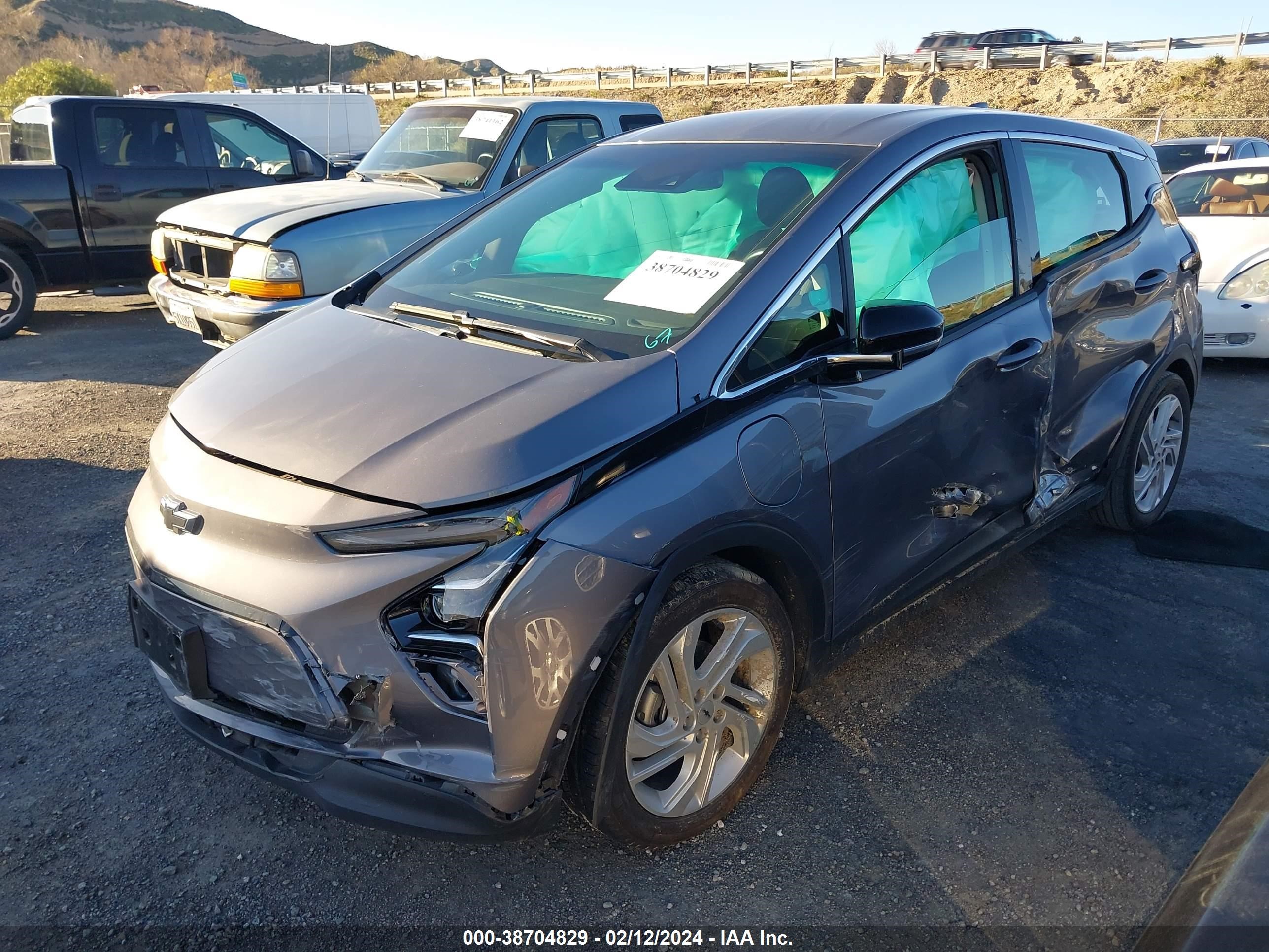 Photo 1 VIN: 1G1FW6S02P4108852 - CHEVROLET BOLT EUV 