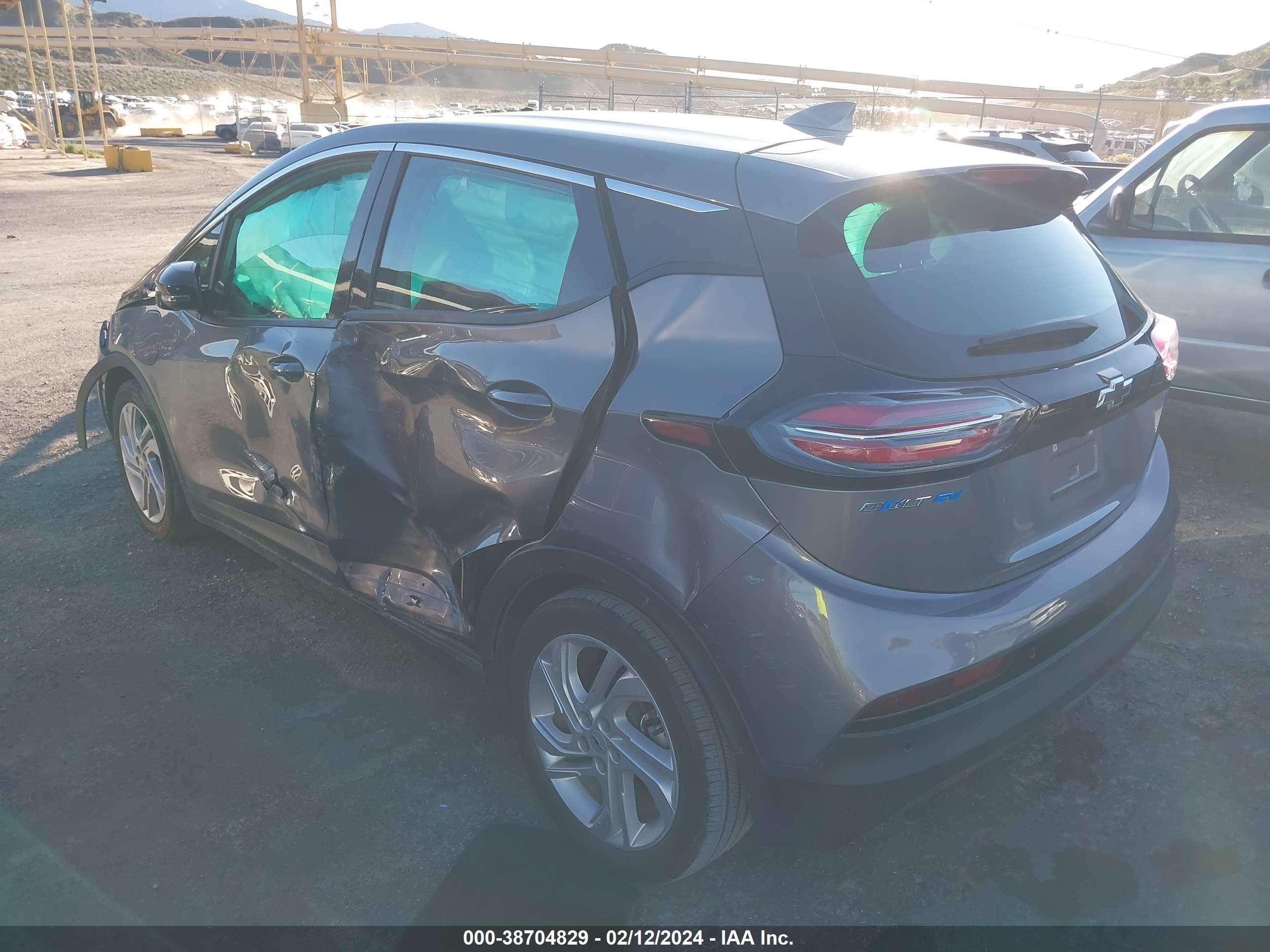 Photo 2 VIN: 1G1FW6S02P4108852 - CHEVROLET BOLT EUV 