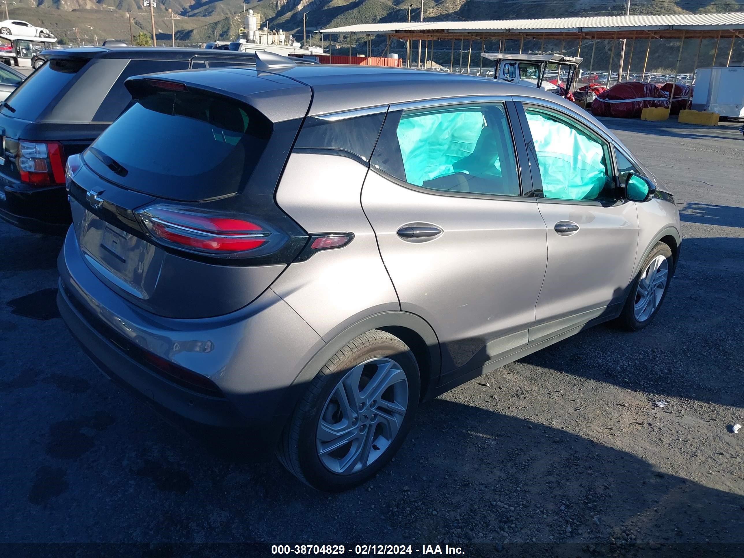 Photo 3 VIN: 1G1FW6S02P4108852 - CHEVROLET BOLT EUV 