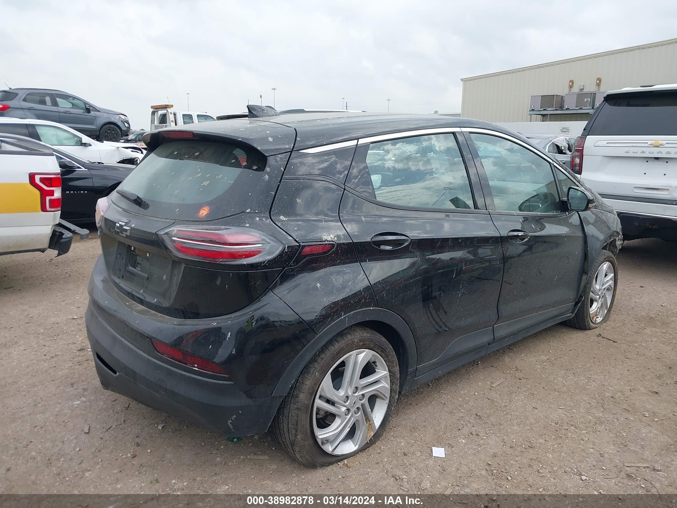 Photo 3 VIN: 1G1FW6S02P4138238 - CHEVROLET BOLT EUV 