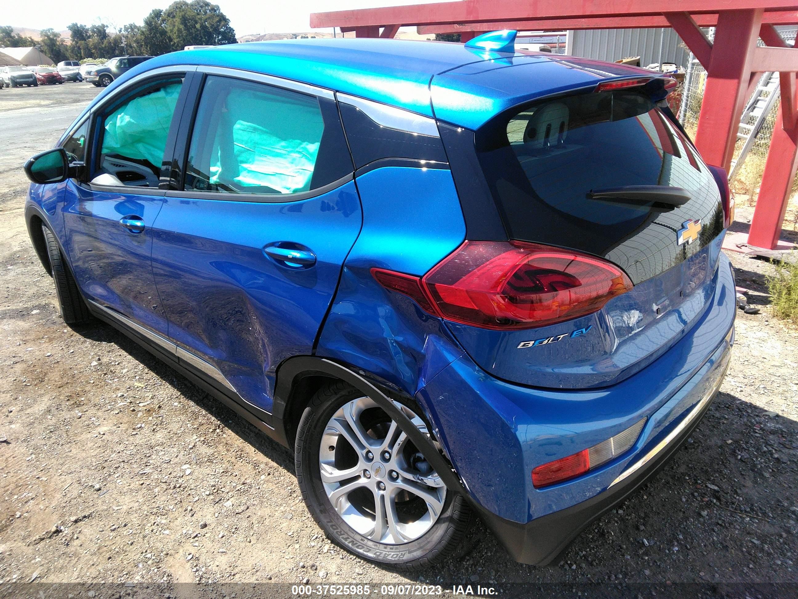 Photo 2 VIN: 1G1FW6S05J4116452 - CHEVROLET BOLT EUV 