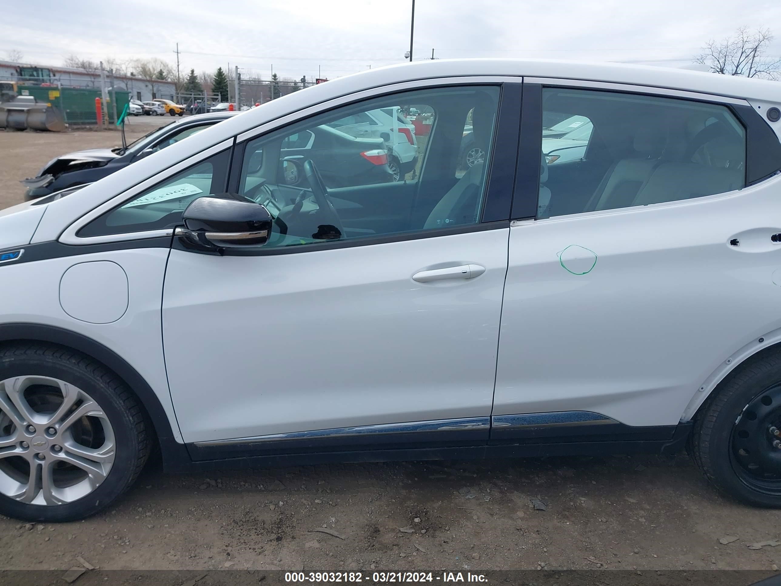 Photo 14 VIN: 1G1FW6S06H4140558 - CHEVROLET BOLT EUV 