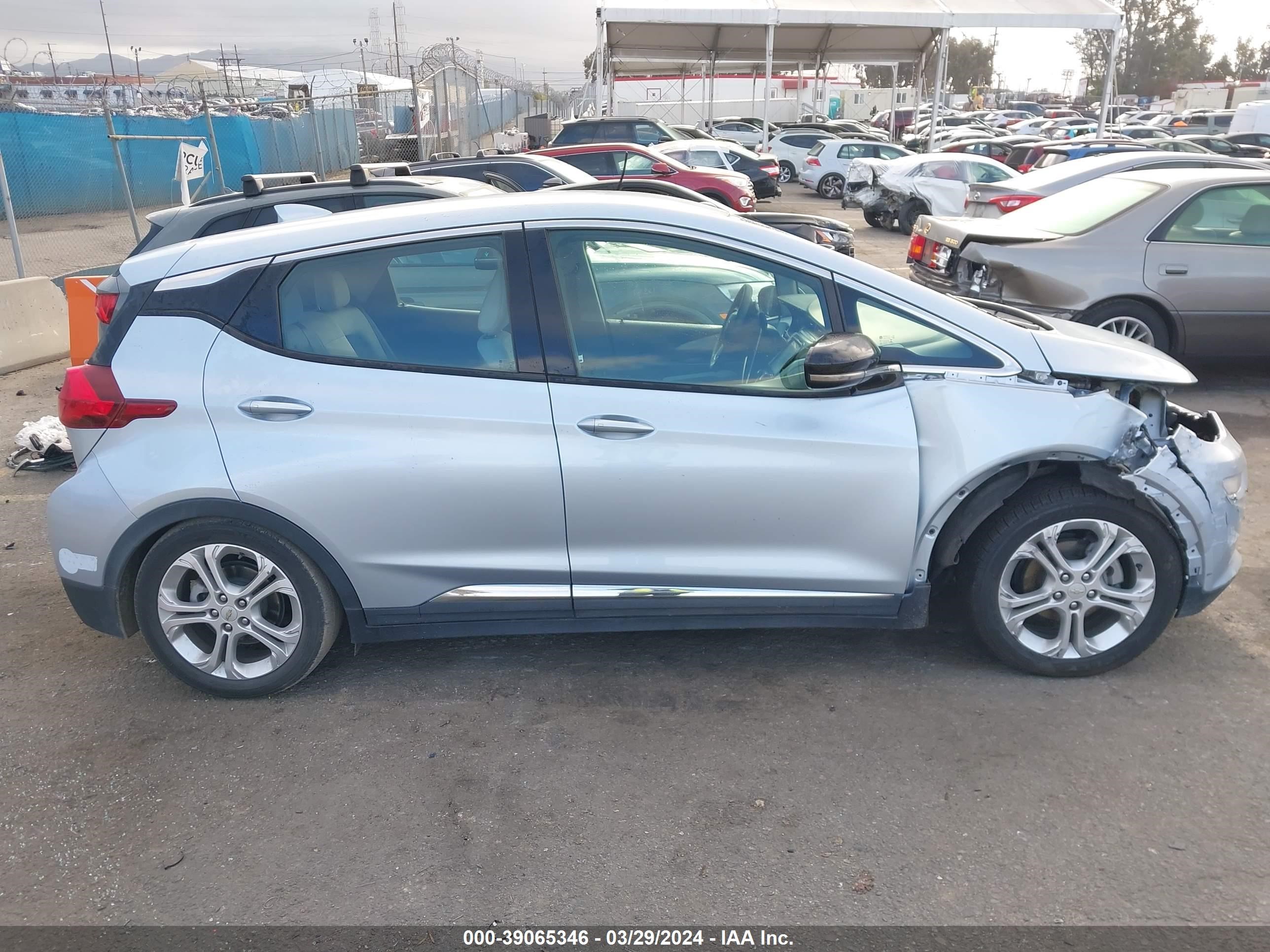 Photo 13 VIN: 1G1FW6S07H4146241 - CHEVROLET BOLT EUV 