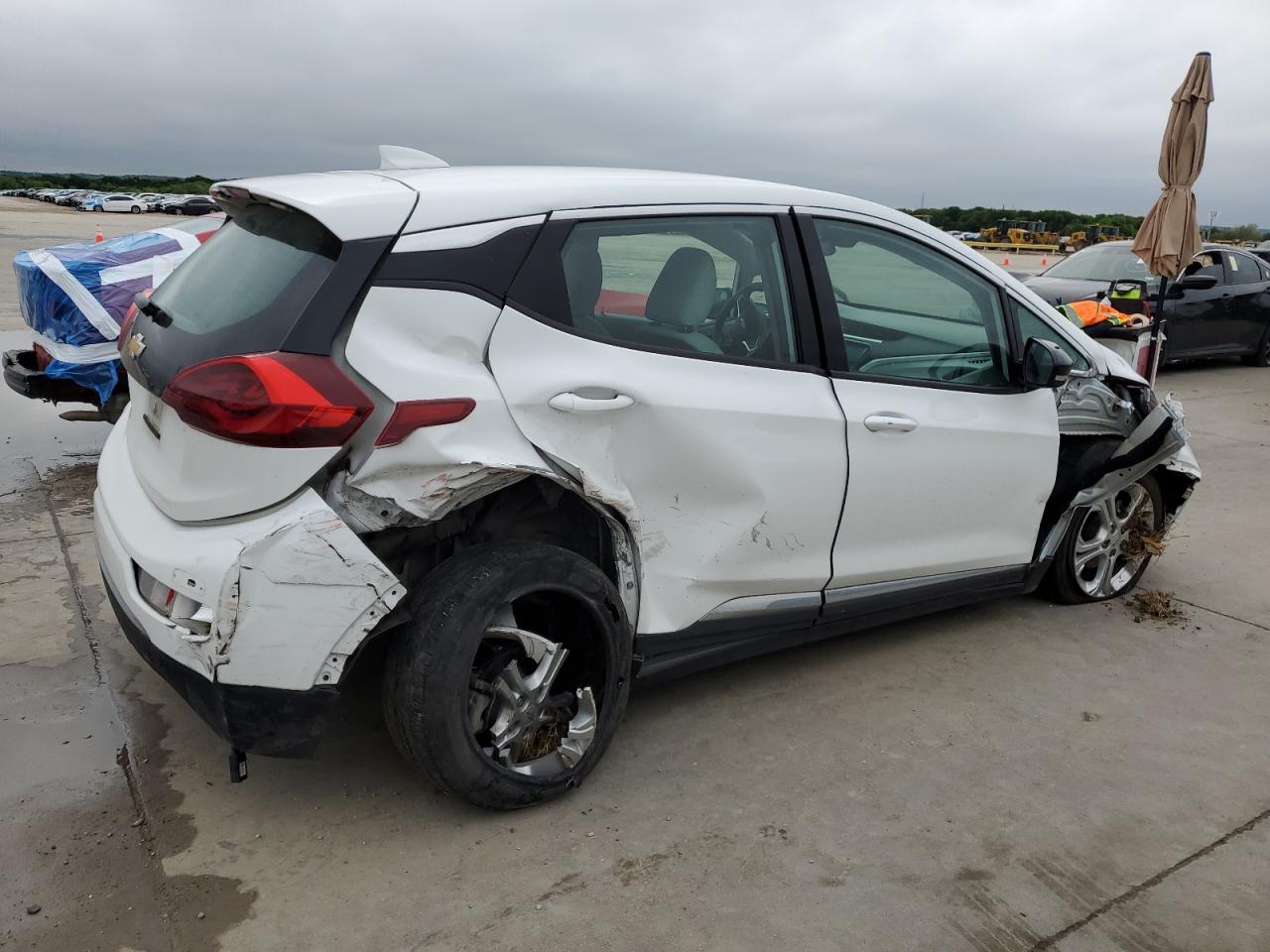 Photo 2 VIN: 1G1FW6S08L4129232 - CHEVROLET BOLT 