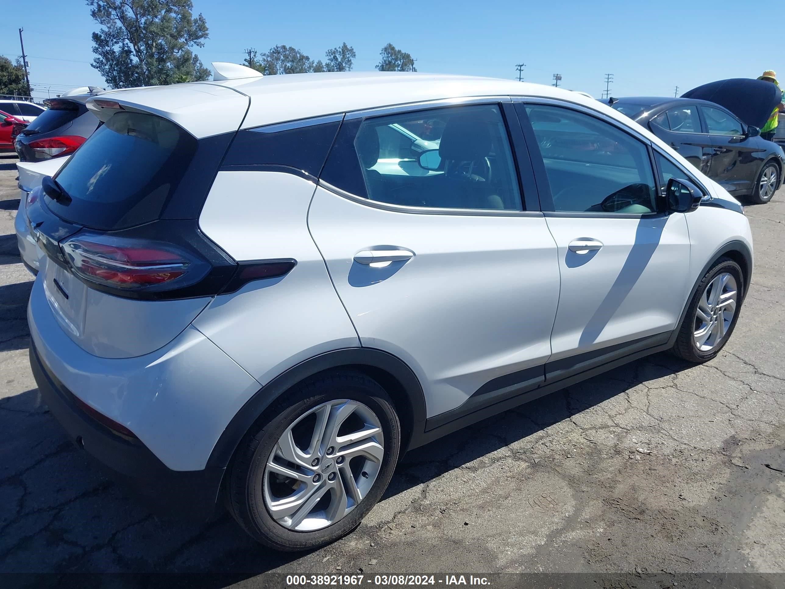 Photo 3 VIN: 1G1FW6S08P4114901 - CHEVROLET BOLT EV 