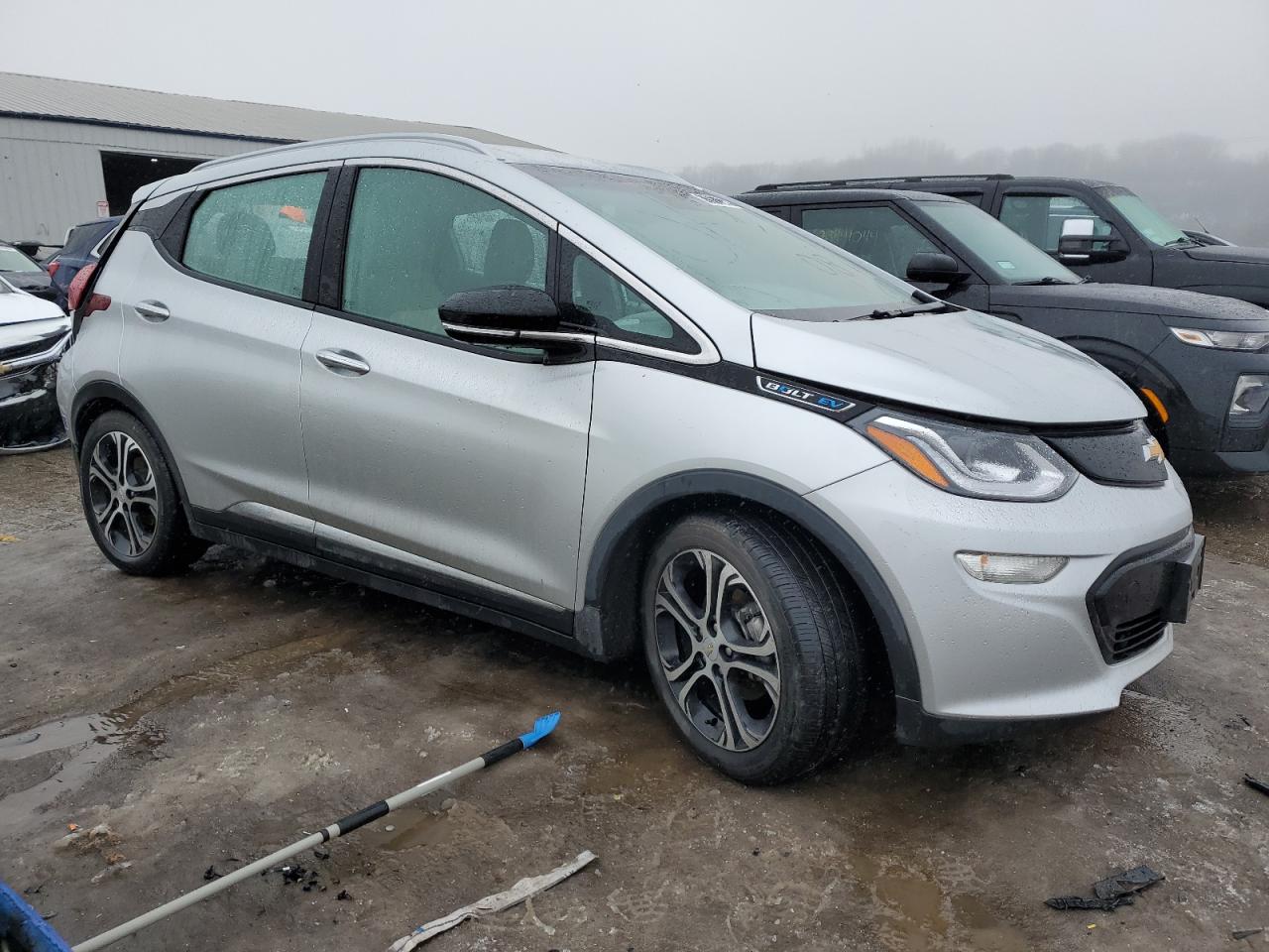 Photo 3 VIN: 1G1FX6S00H4137149 - CHEVROLET BOLT 