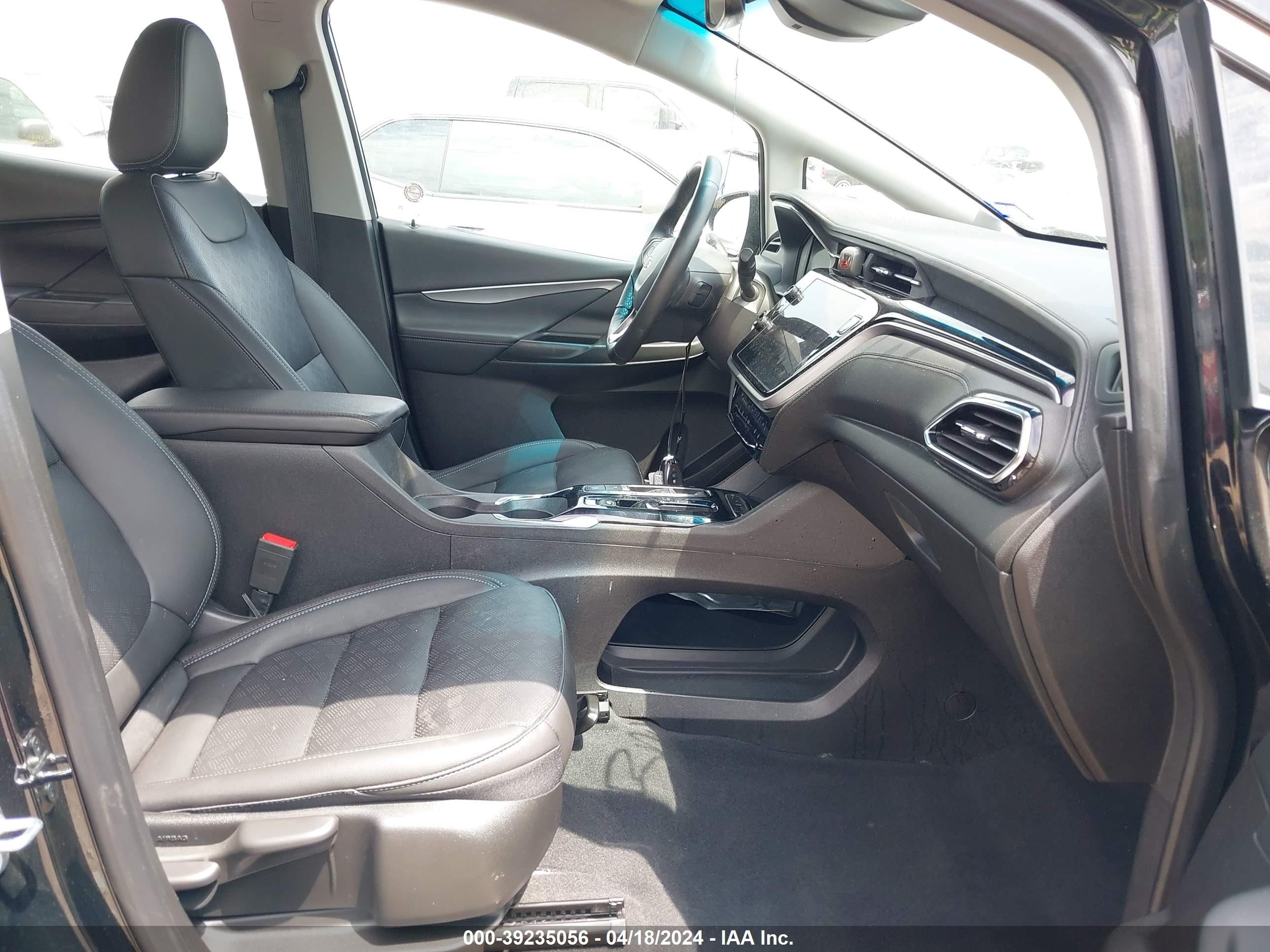 Photo 4 VIN: 1G1FX6S01P4143654 - CHEVROLET BOLT EUV 