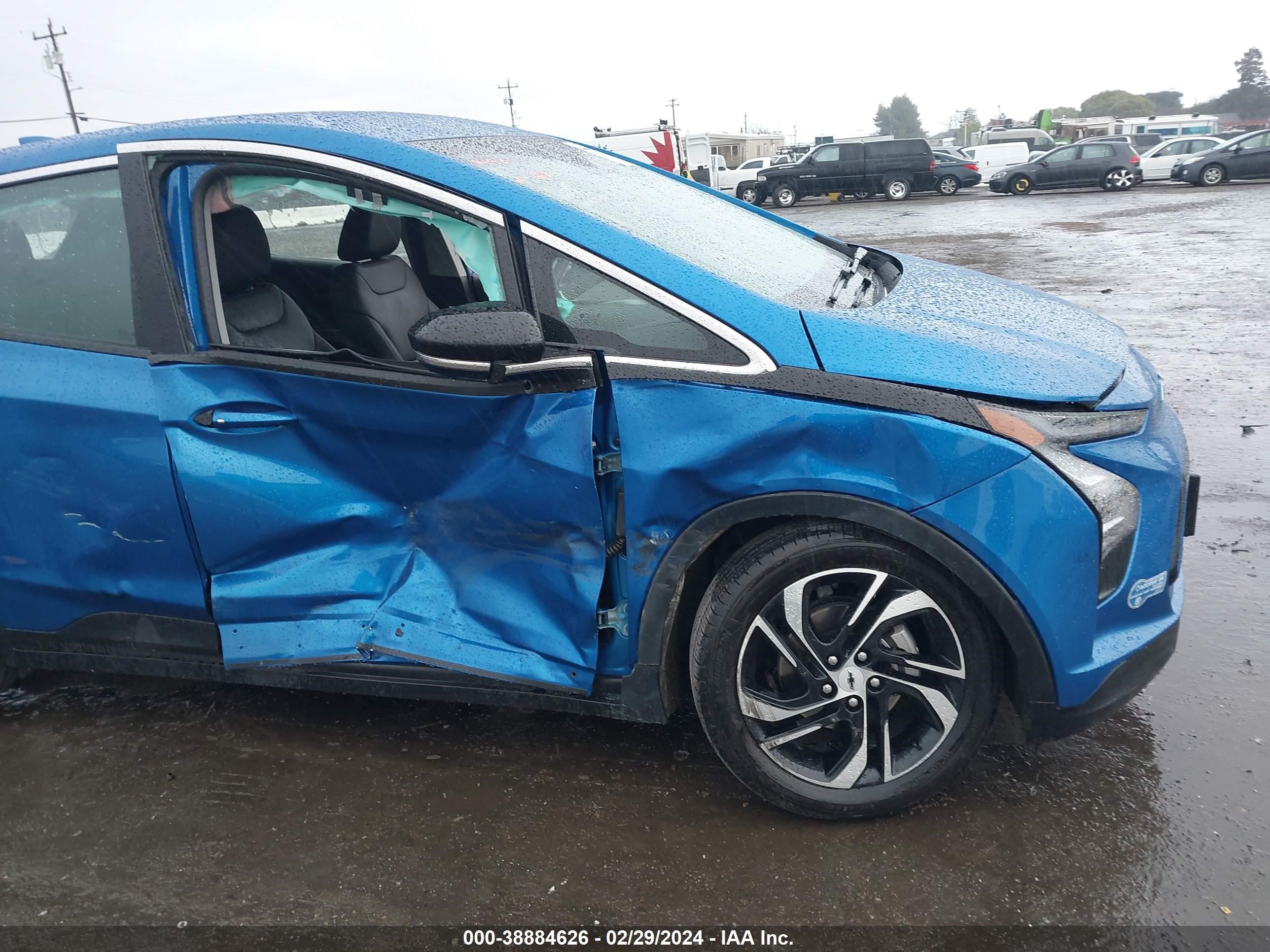 Photo 5 VIN: 1G1FX6S04N4100522 - CHEVROLET BOLT EUV 