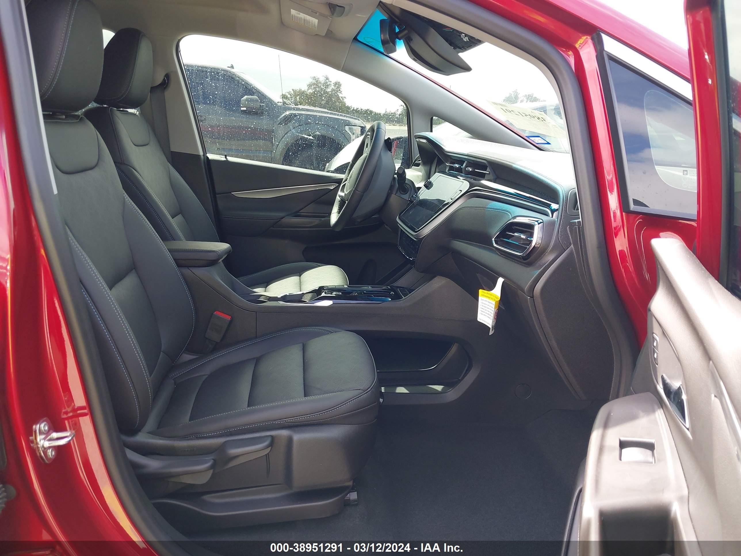 Photo 4 VIN: 1G1FX6S06P4199380 - CHEVROLET BOLT EUV 