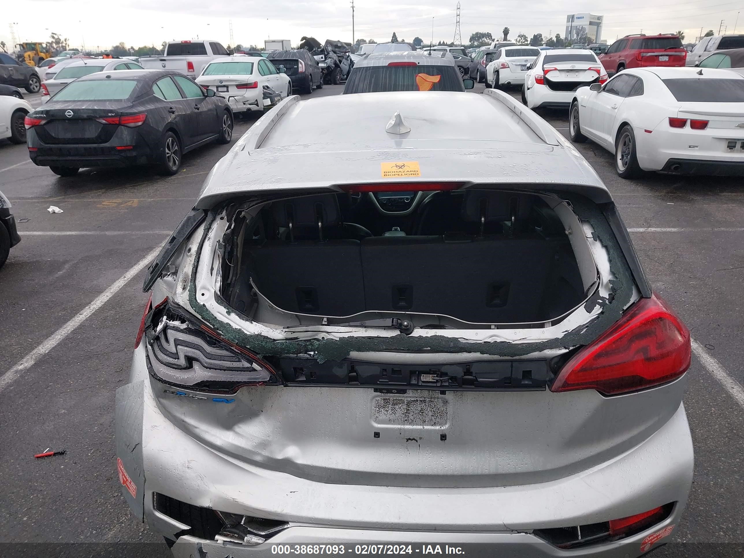 Photo 14 VIN: 1G1FX6S07H4154367 - CHEVROLET BOLT EUV 