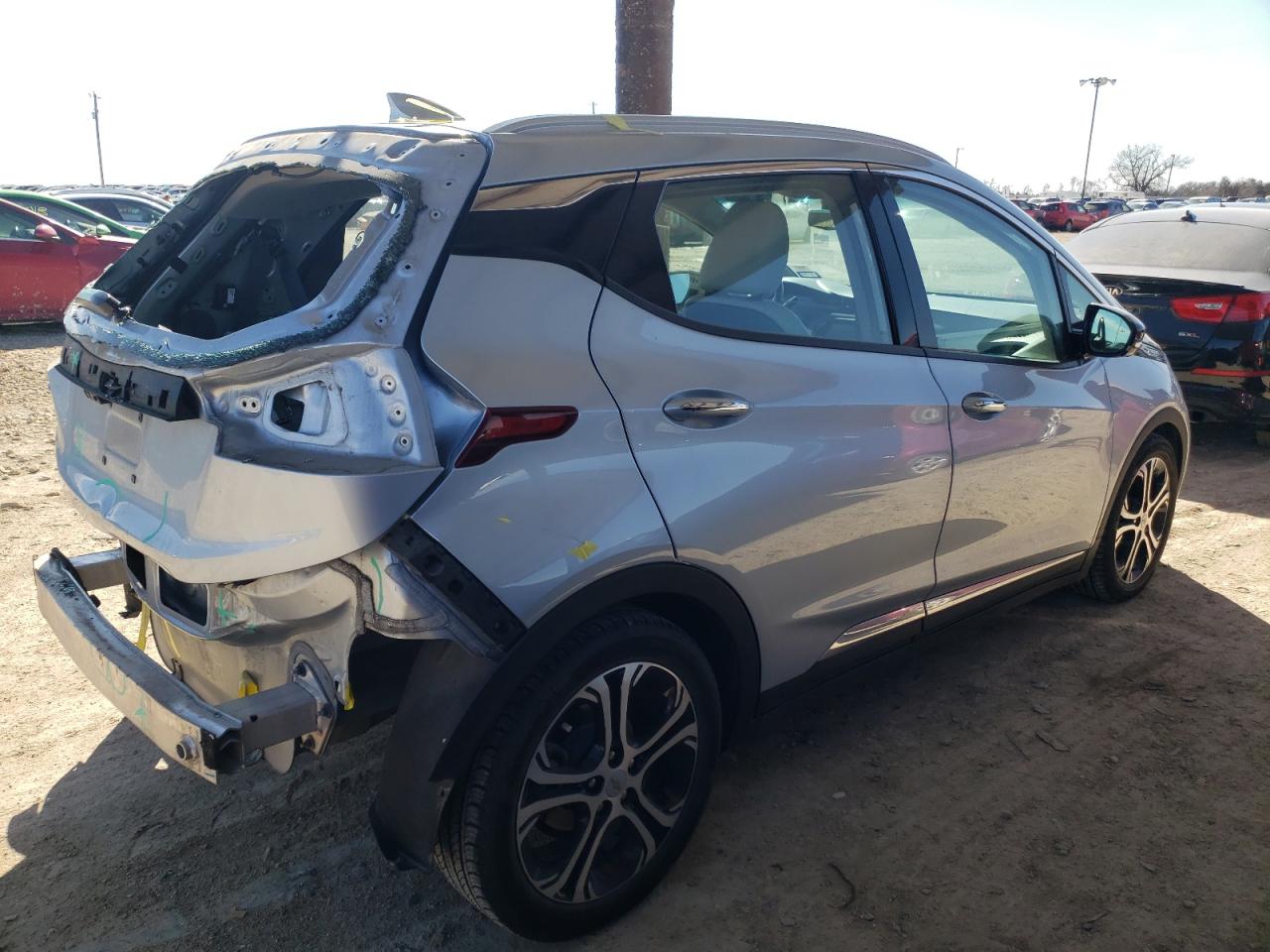 Photo 2 VIN: 1G1FX6S07J4116420 - CHEVROLET BOLT 