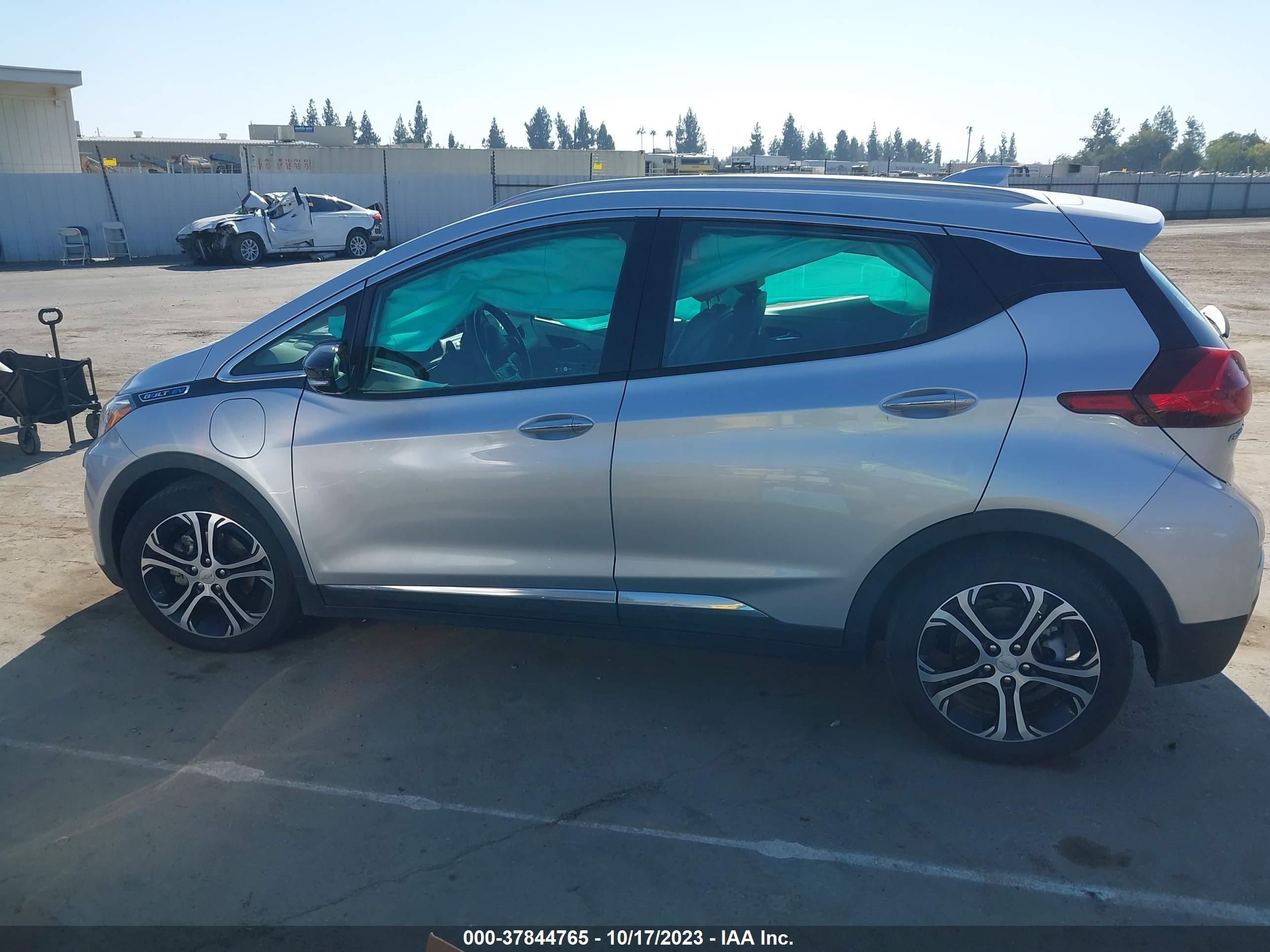 Photo 12 VIN: 1G1FX6S08H4149002 - CHEVROLET BOLT EUV 