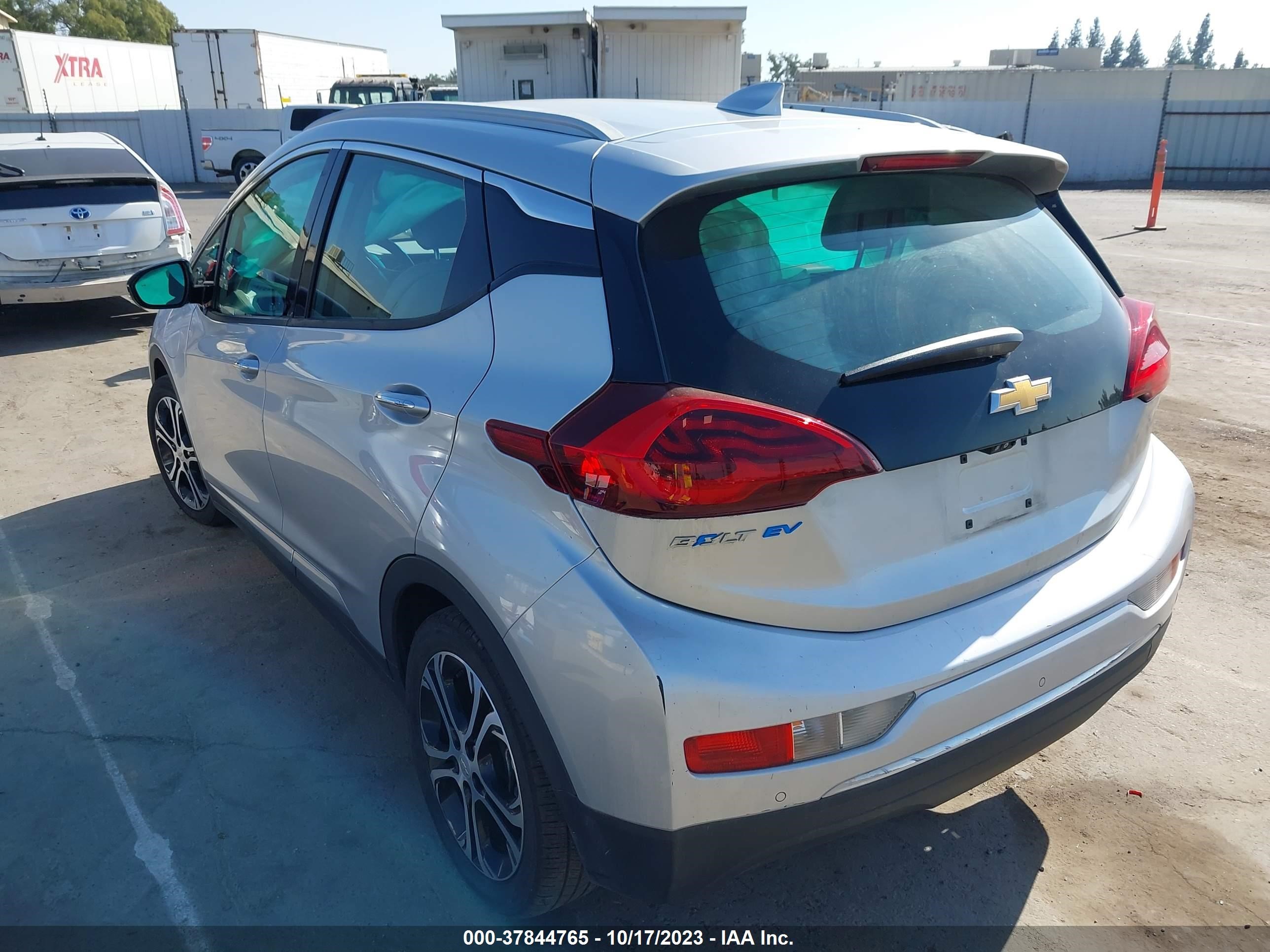 Photo 2 VIN: 1G1FX6S08H4149002 - CHEVROLET BOLT EUV 