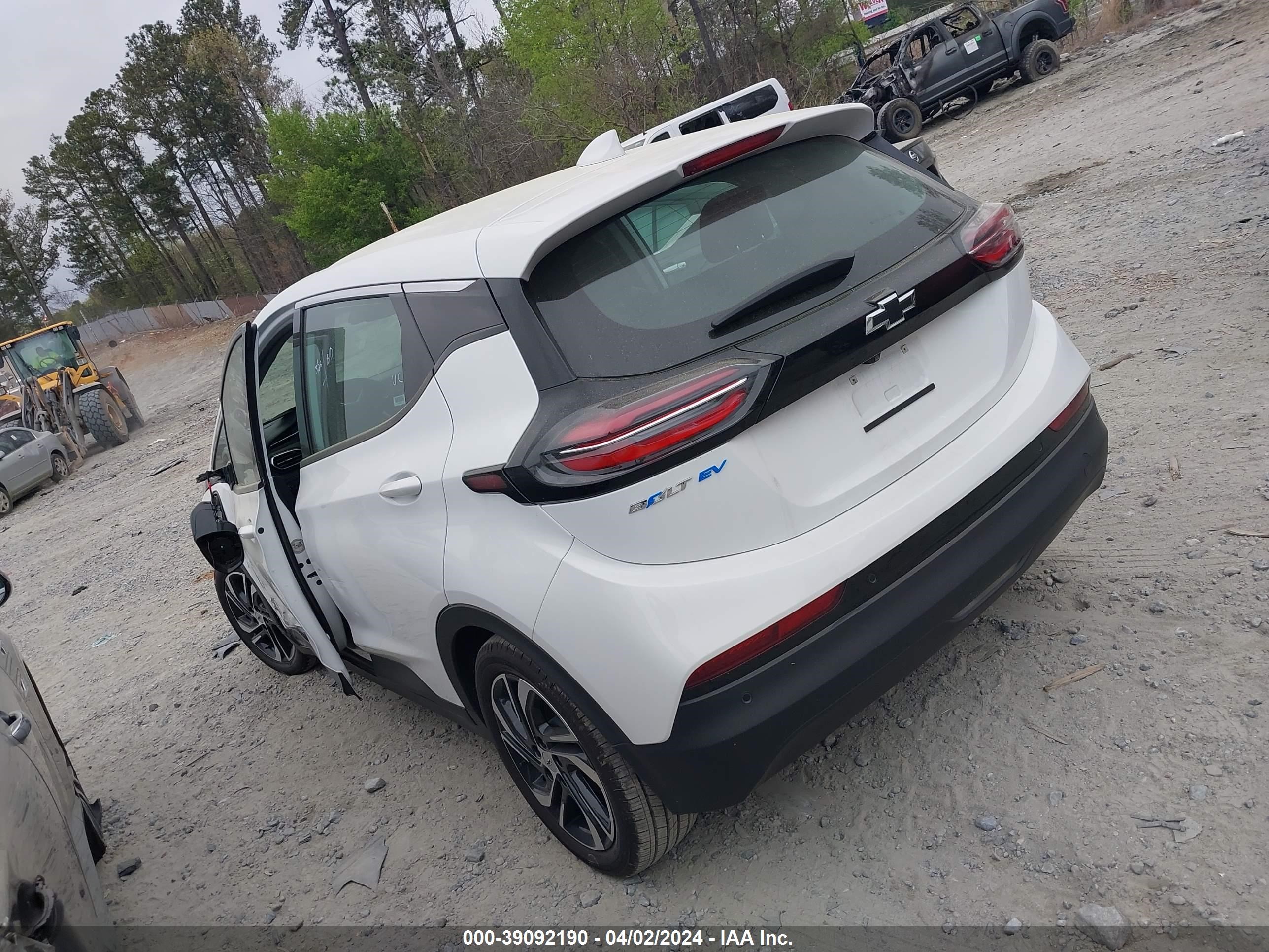 Photo 2 VIN: 1G1FX6S08P4183617 - CHEVROLET BOLT 