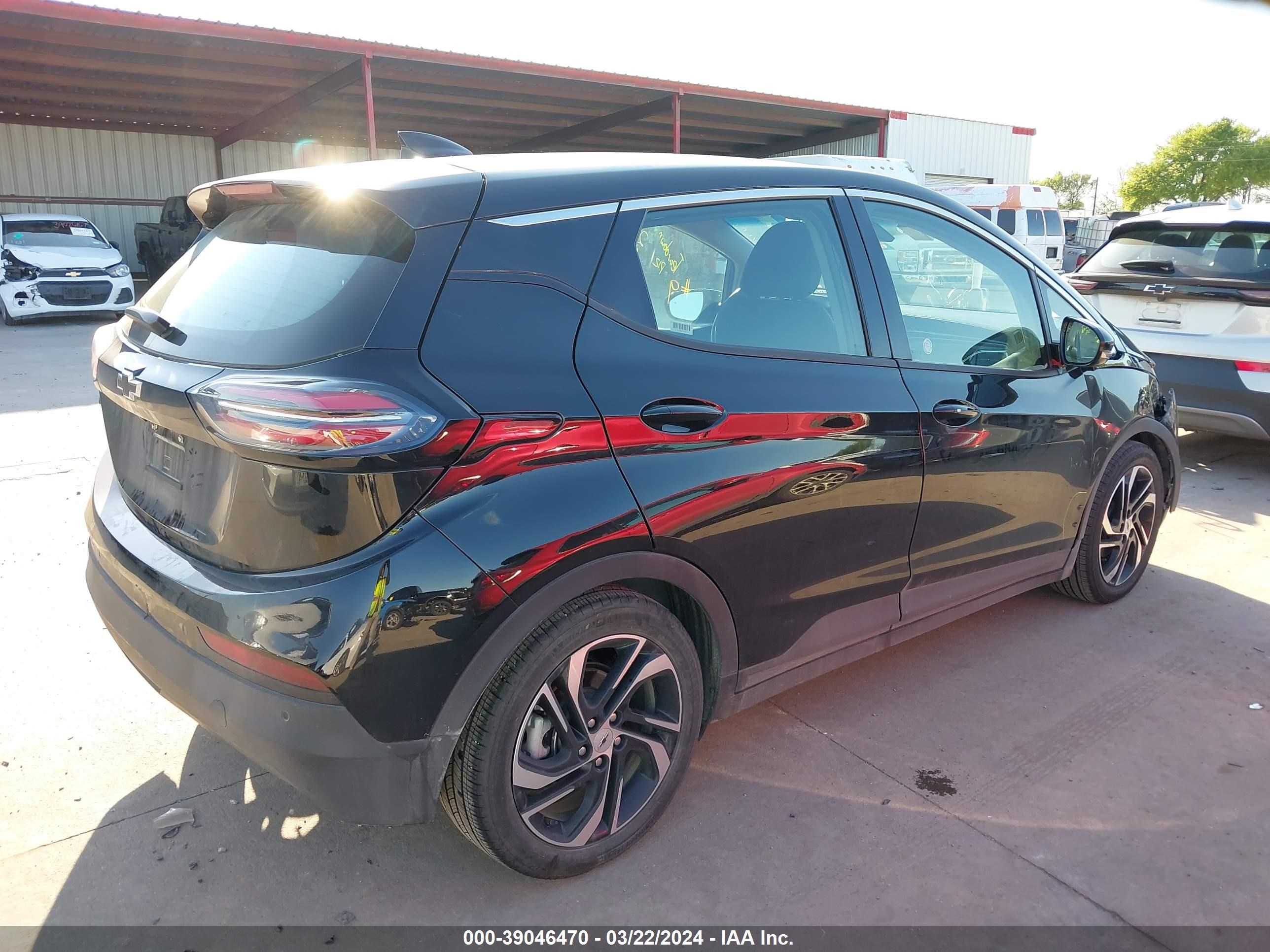 Photo 3 VIN: 1G1FX6S09P4143398 - CHEVROLET BOLT EUV 