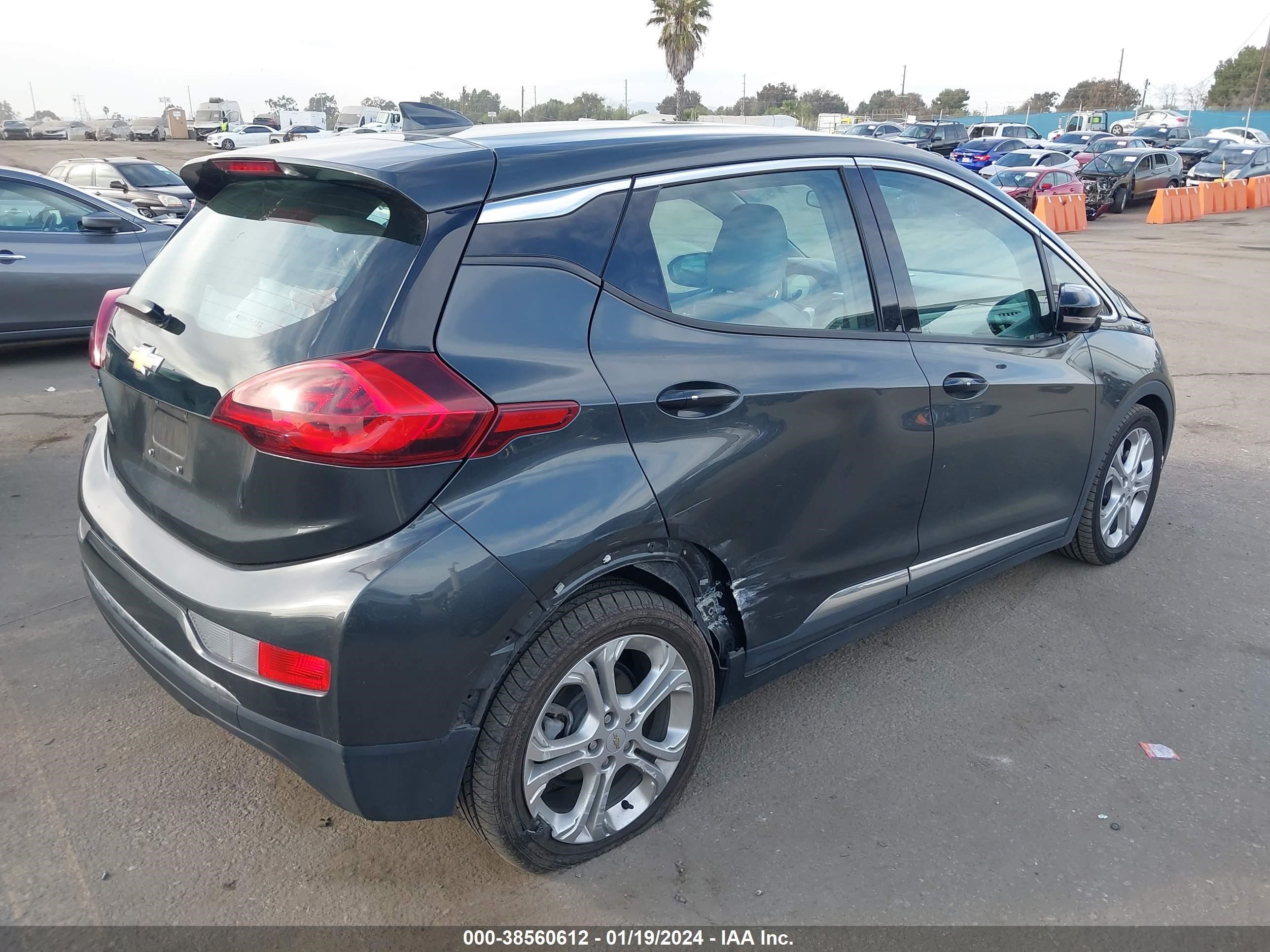 Photo 3 VIN: 1G1FY6S02K4111334 - CHEVROLET BOLT EUV 