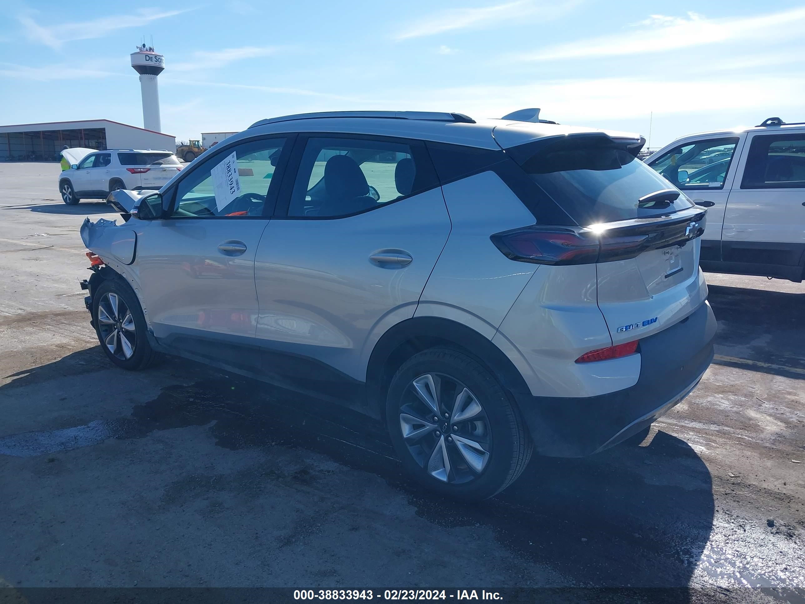 Photo 2 VIN: 1G1FY6S02P4205348 - CHEVROLET BOLT EUV 