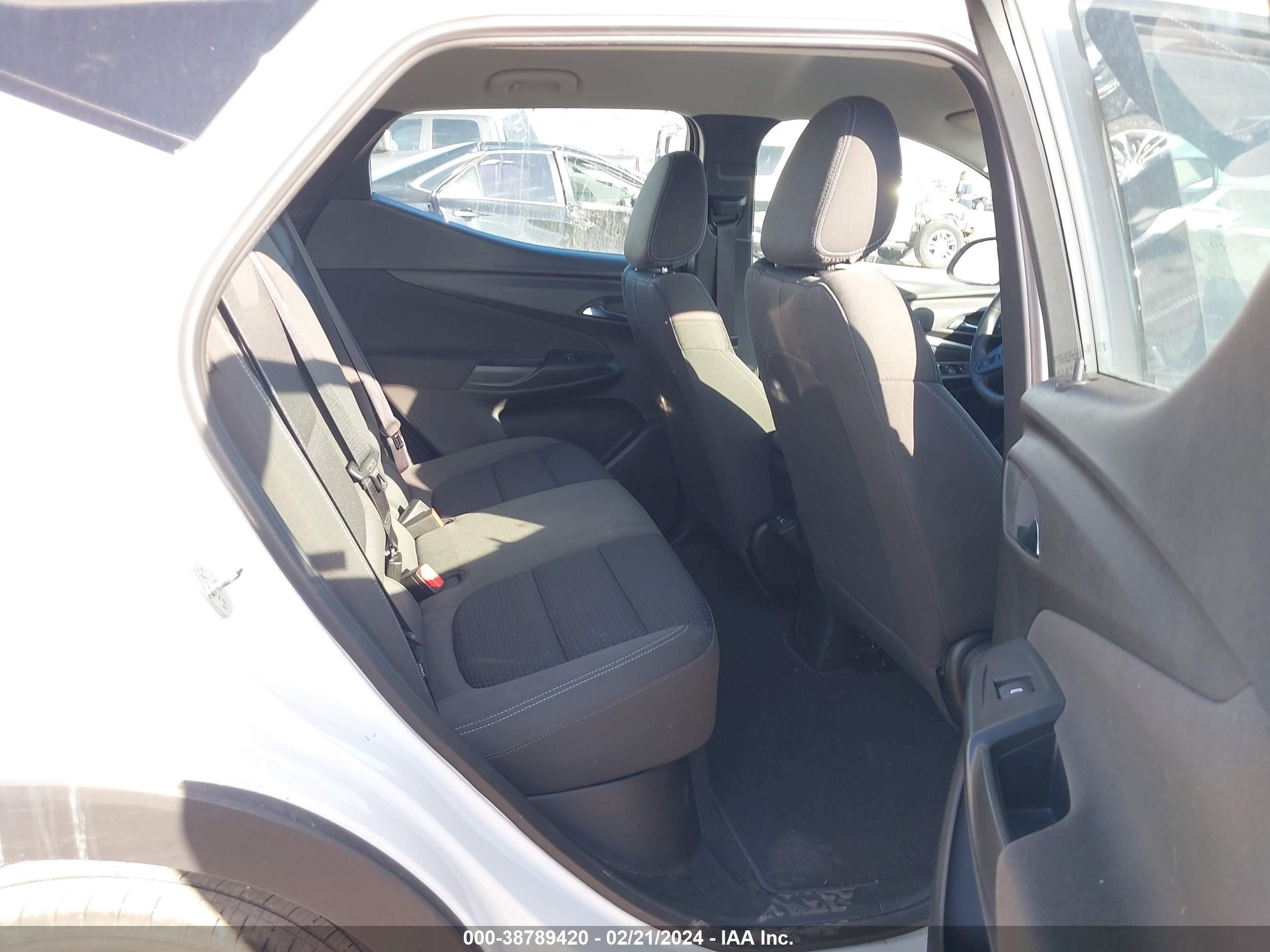 Photo 7 VIN: 1G1FY6S04P4148926 - CHEVROLET BOLT EUV 