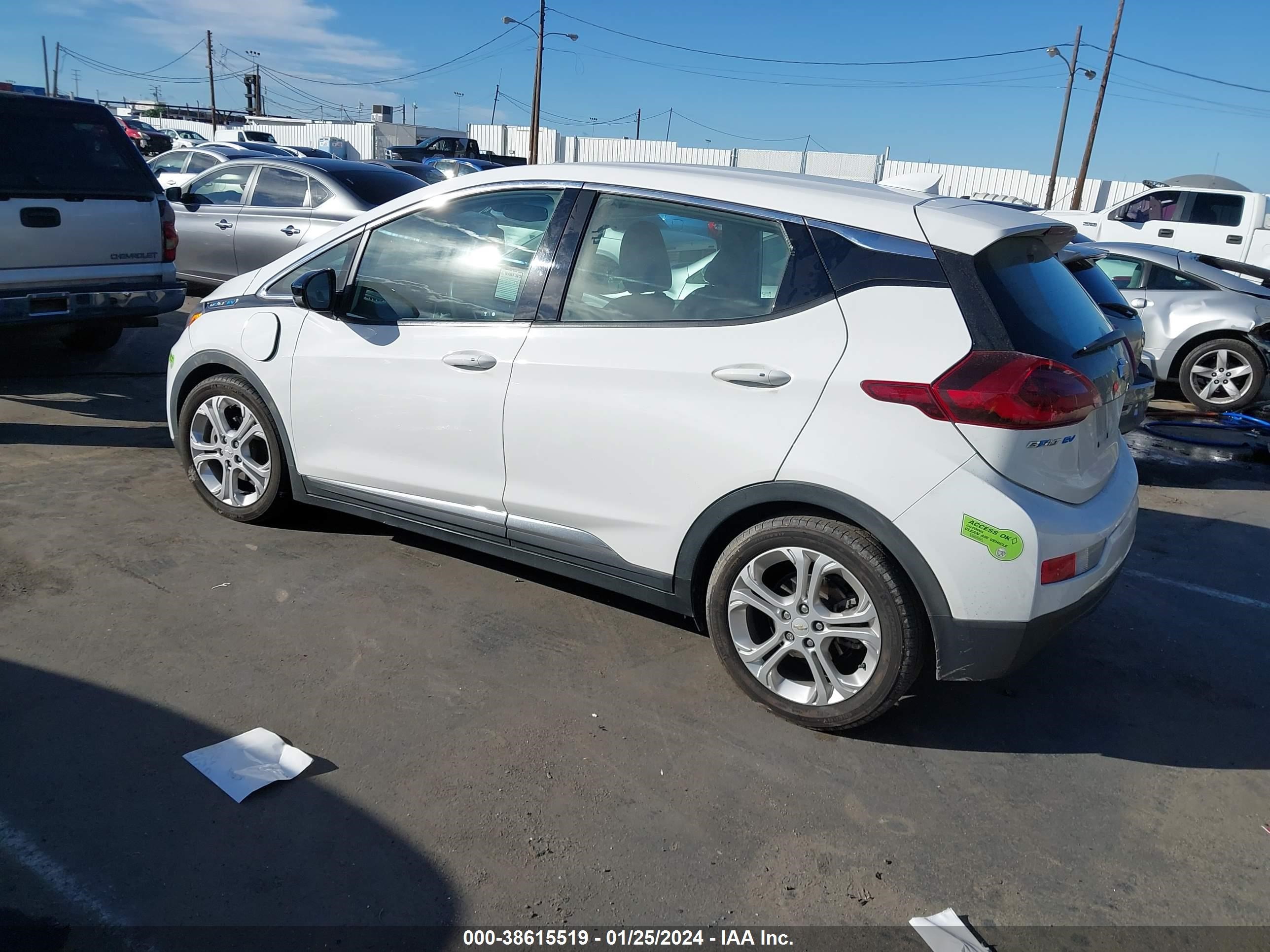 Photo 2 VIN: 1G1FY6S08K4129174 - CHEVROLET BOLT EUV 