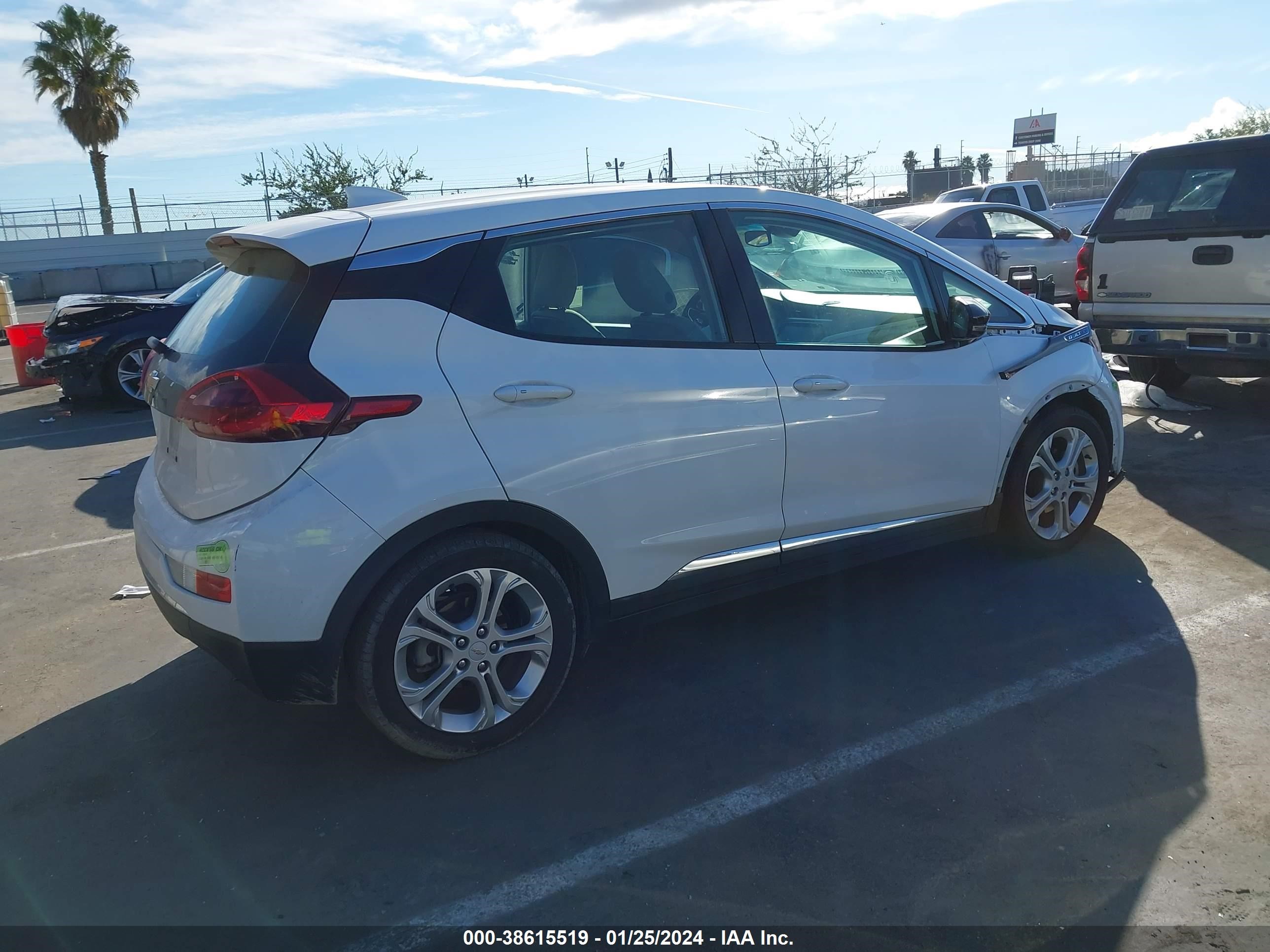 Photo 3 VIN: 1G1FY6S08K4129174 - CHEVROLET BOLT EUV 