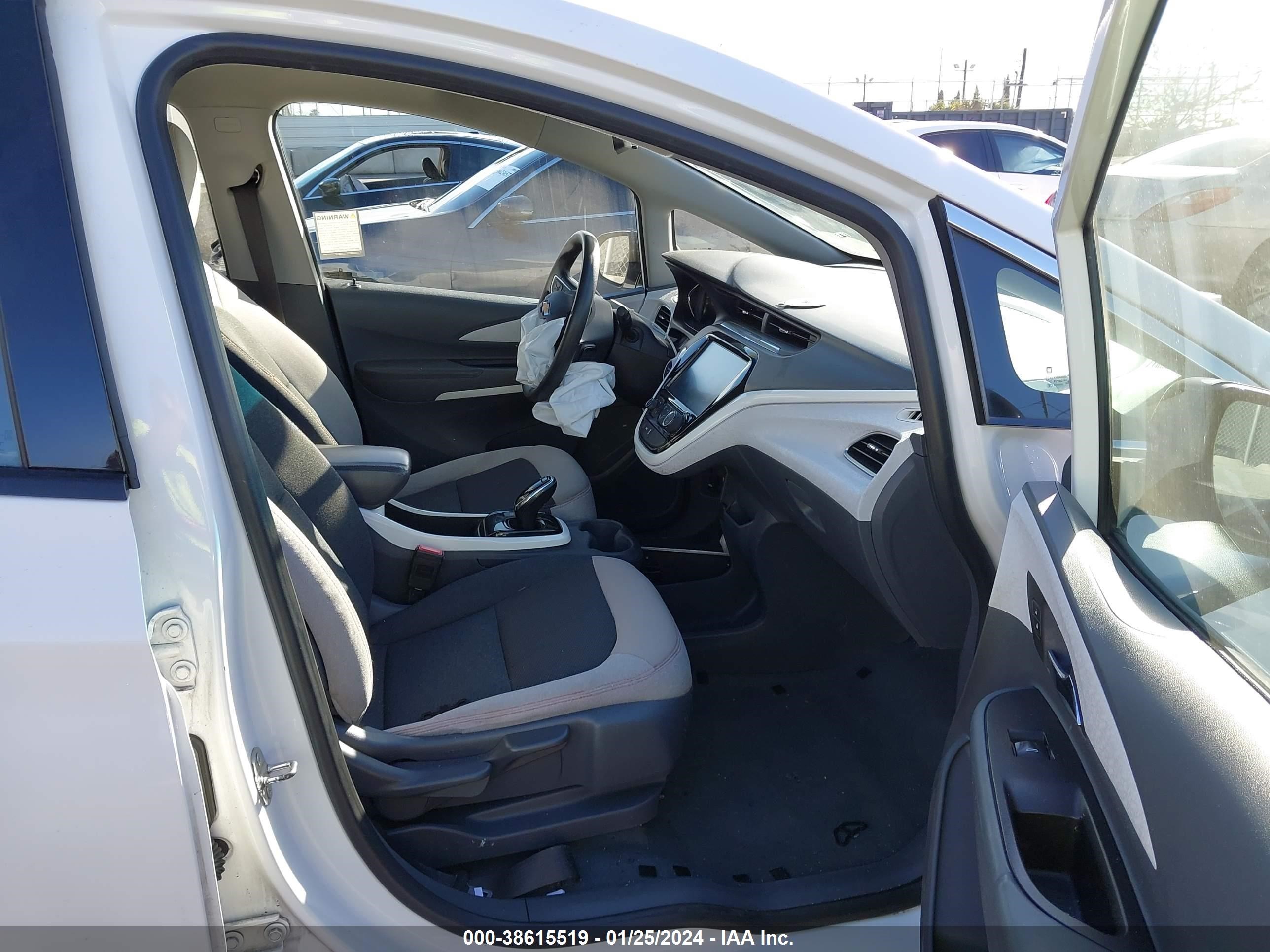 Photo 4 VIN: 1G1FY6S08K4129174 - CHEVROLET BOLT EUV 