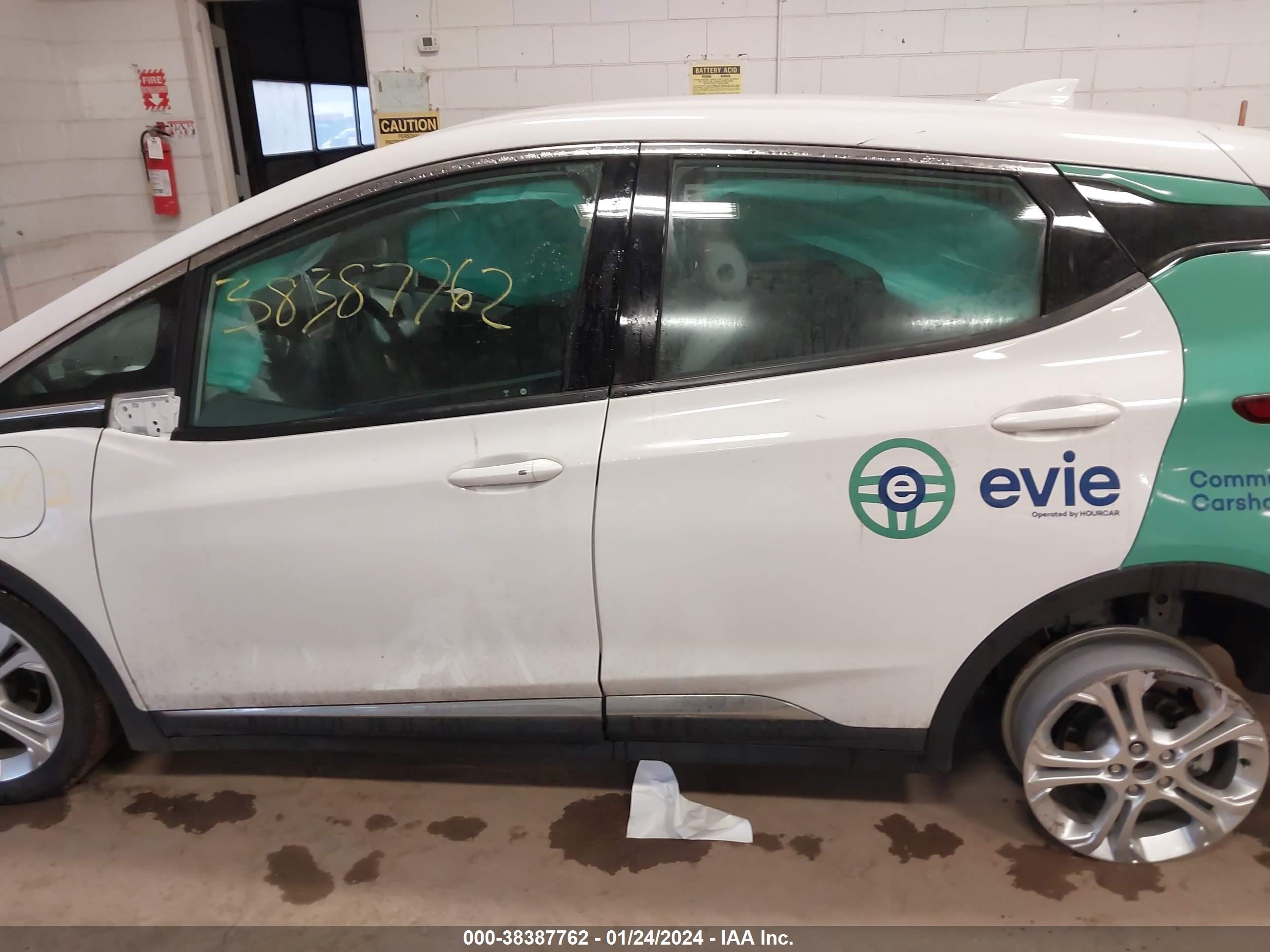 Photo 12 VIN: 1G1FY6S09M4109423 - CHEVROLET BOLT EUV 