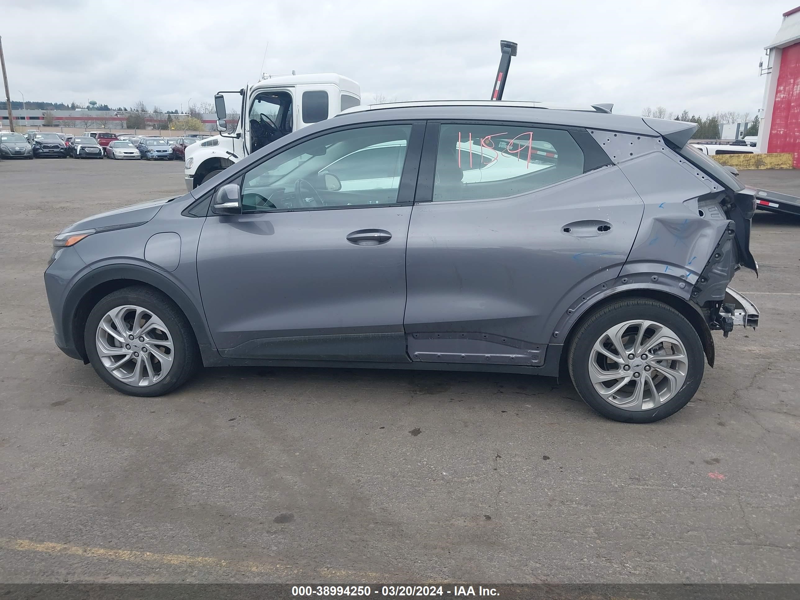 Photo 13 VIN: 1G1FY6S0XN4126619 - CHEVROLET BOLT EUV 