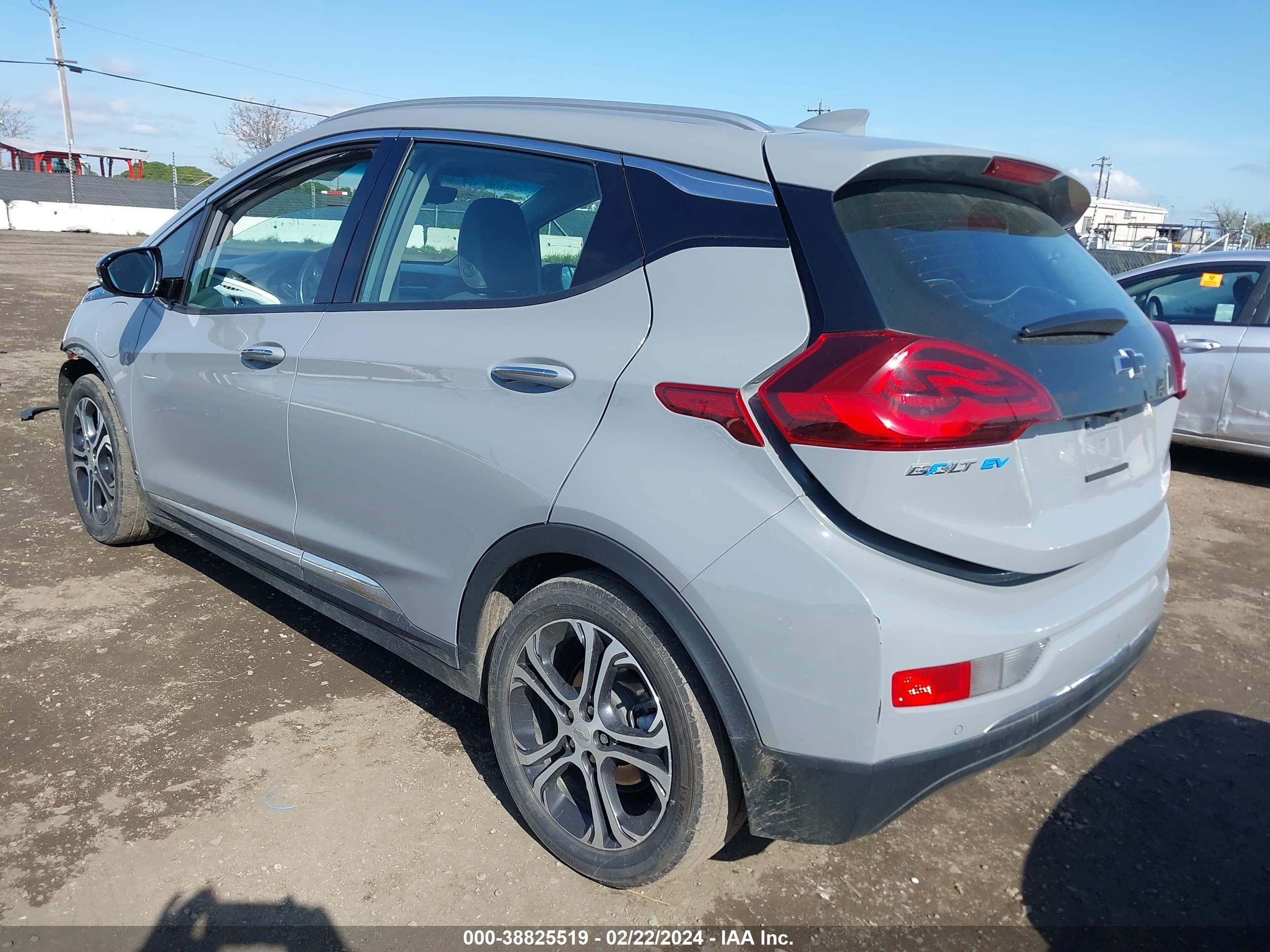 Photo 2 VIN: 1G1FZ6S01L4148082 - CHEVROLET BOLT EUV 