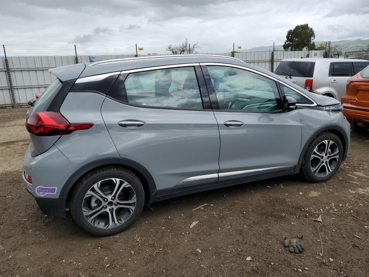 Photo 2 VIN: 1G1FZ6S03K4111663 - CHEVROLET BOLT 