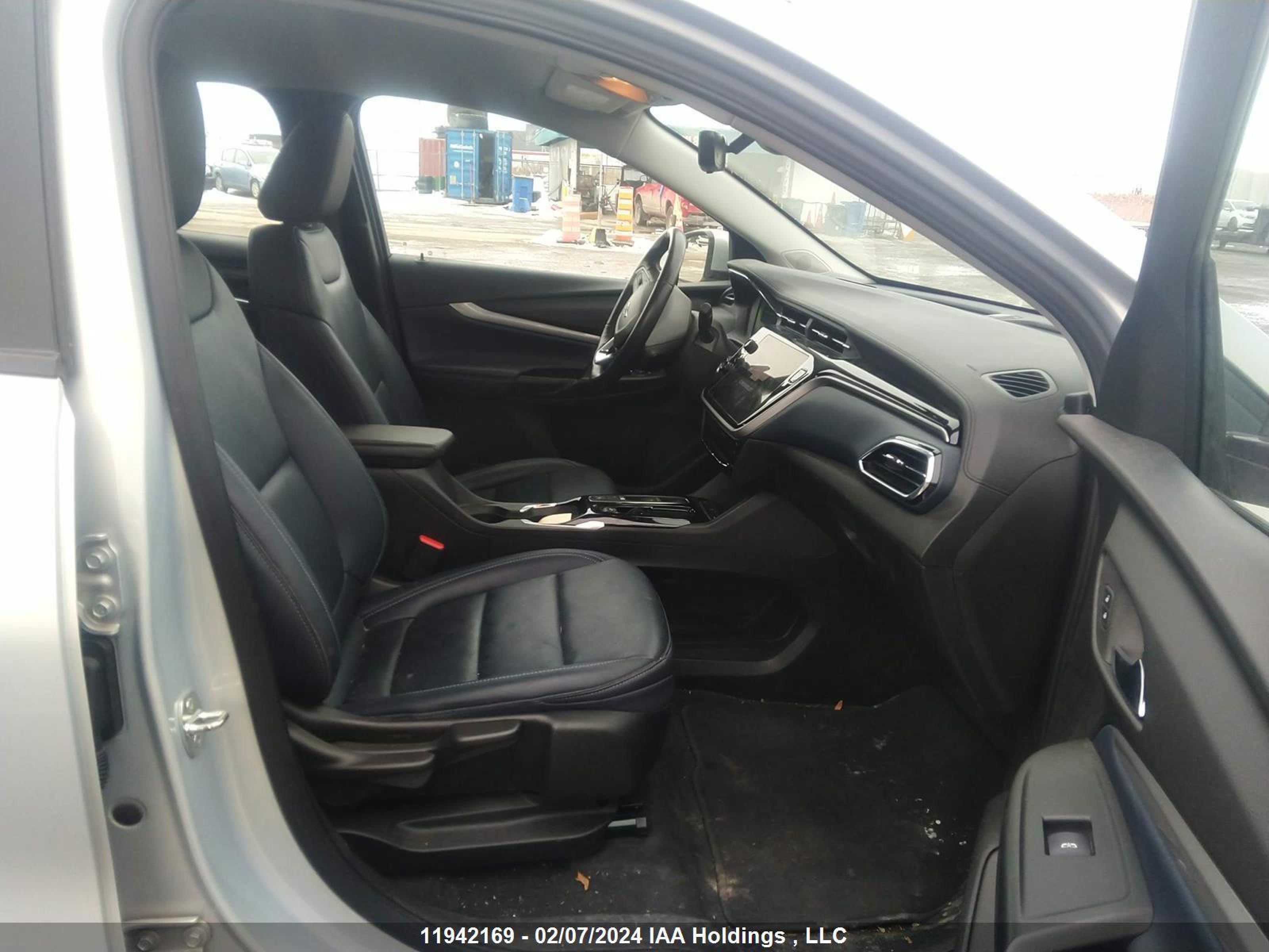 Photo 4 VIN: 1G1FZ6S08N4121318 - CHEVROLET BOLT EUV 